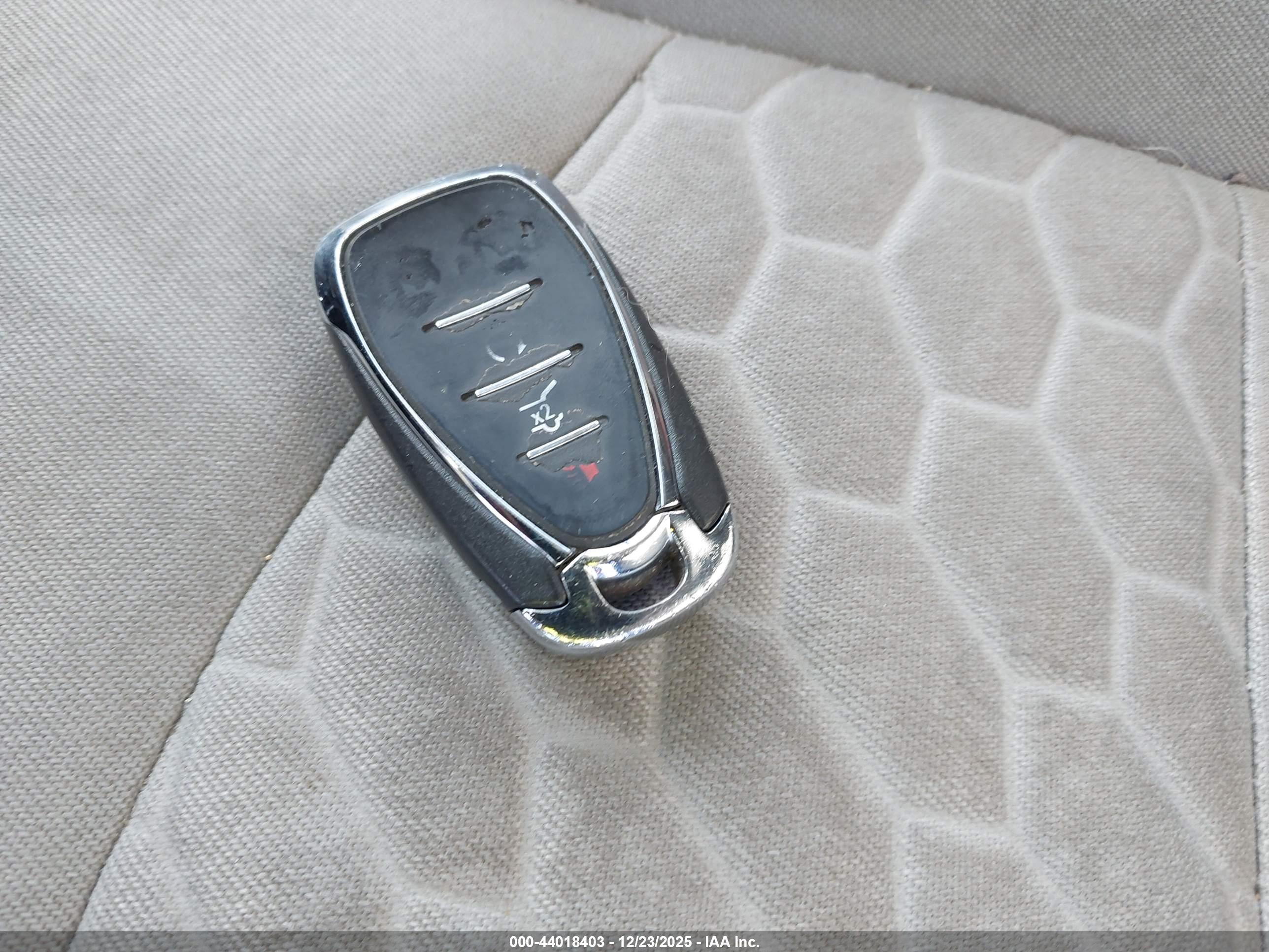 CHEVROLET EQUINOX image 11