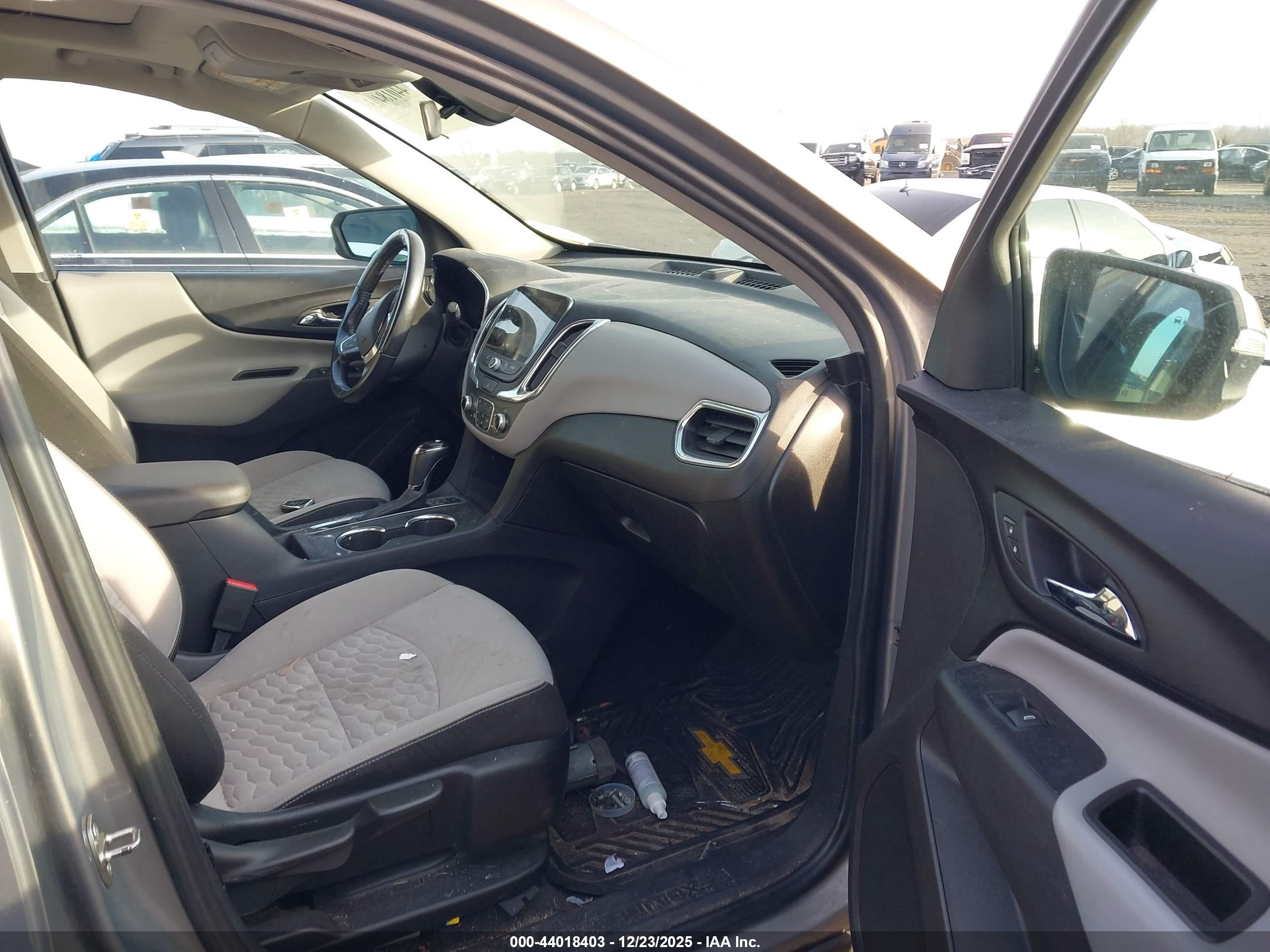 CHEVROLET EQUINOX image 5