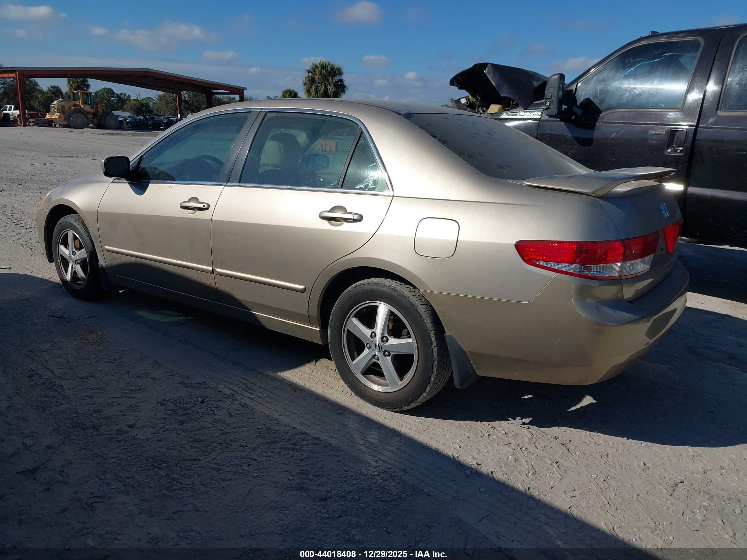 HONDA ACCORD image 3