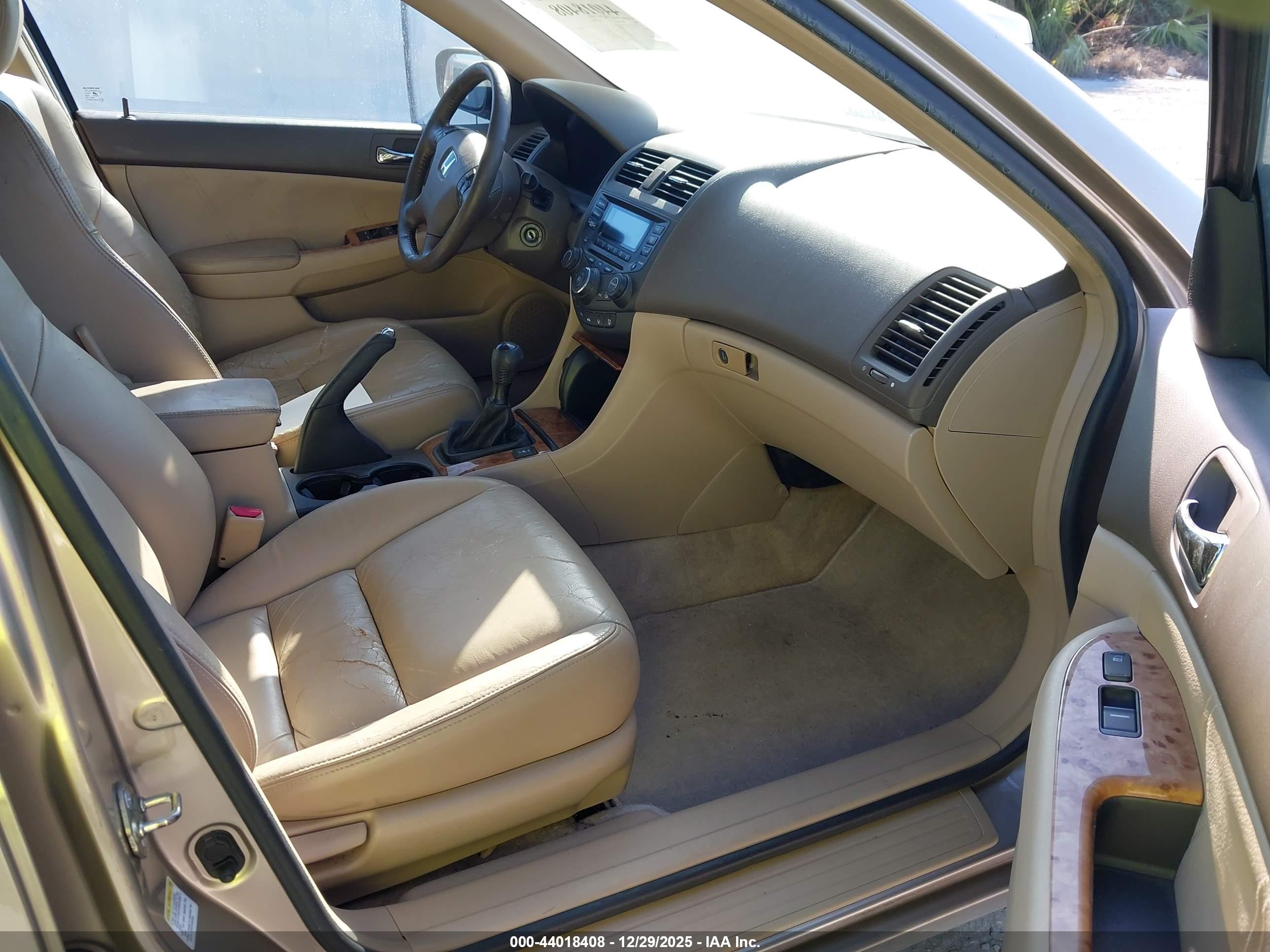 HONDA ACCORD image 5