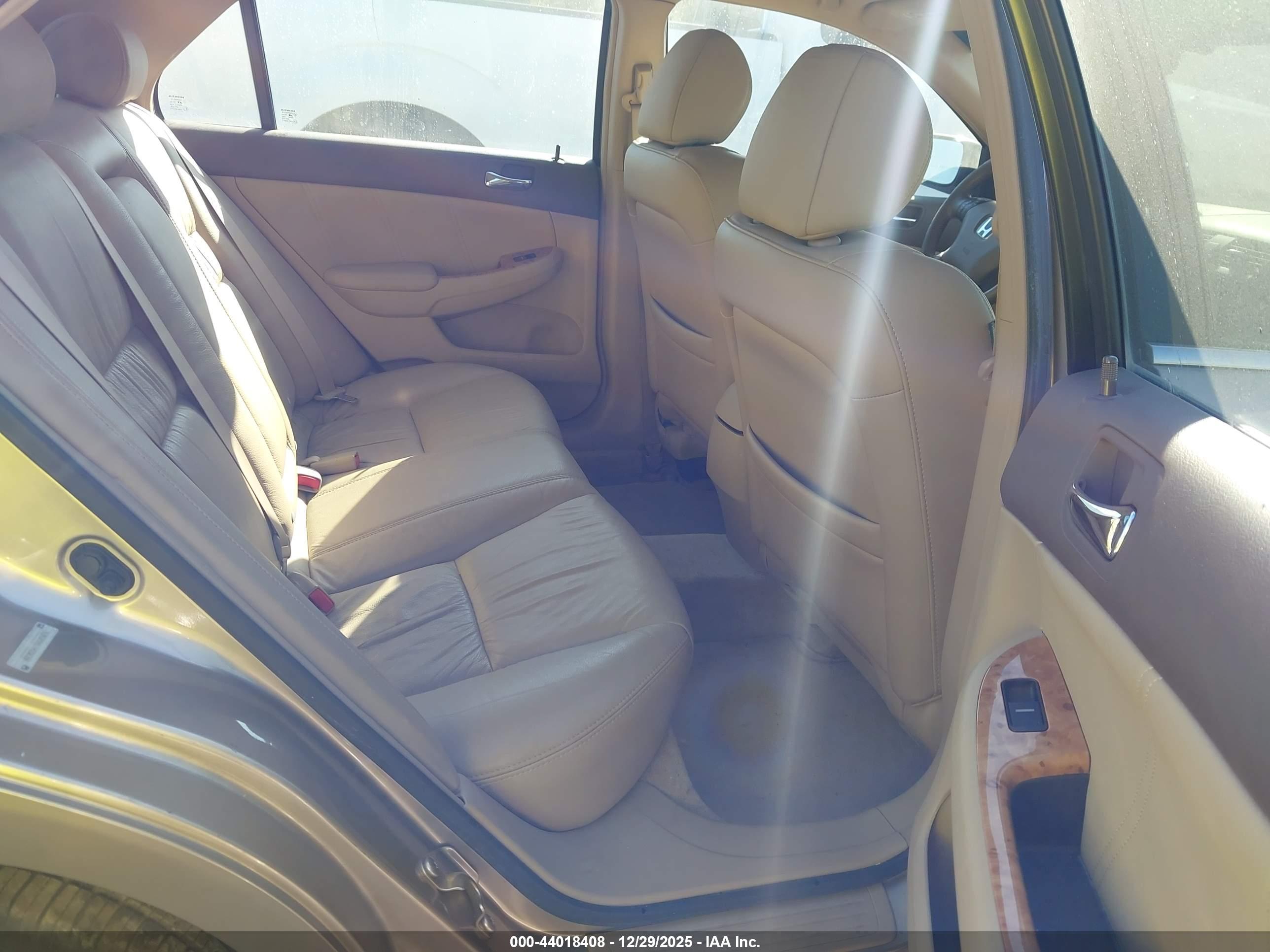 HONDA ACCORD image 8