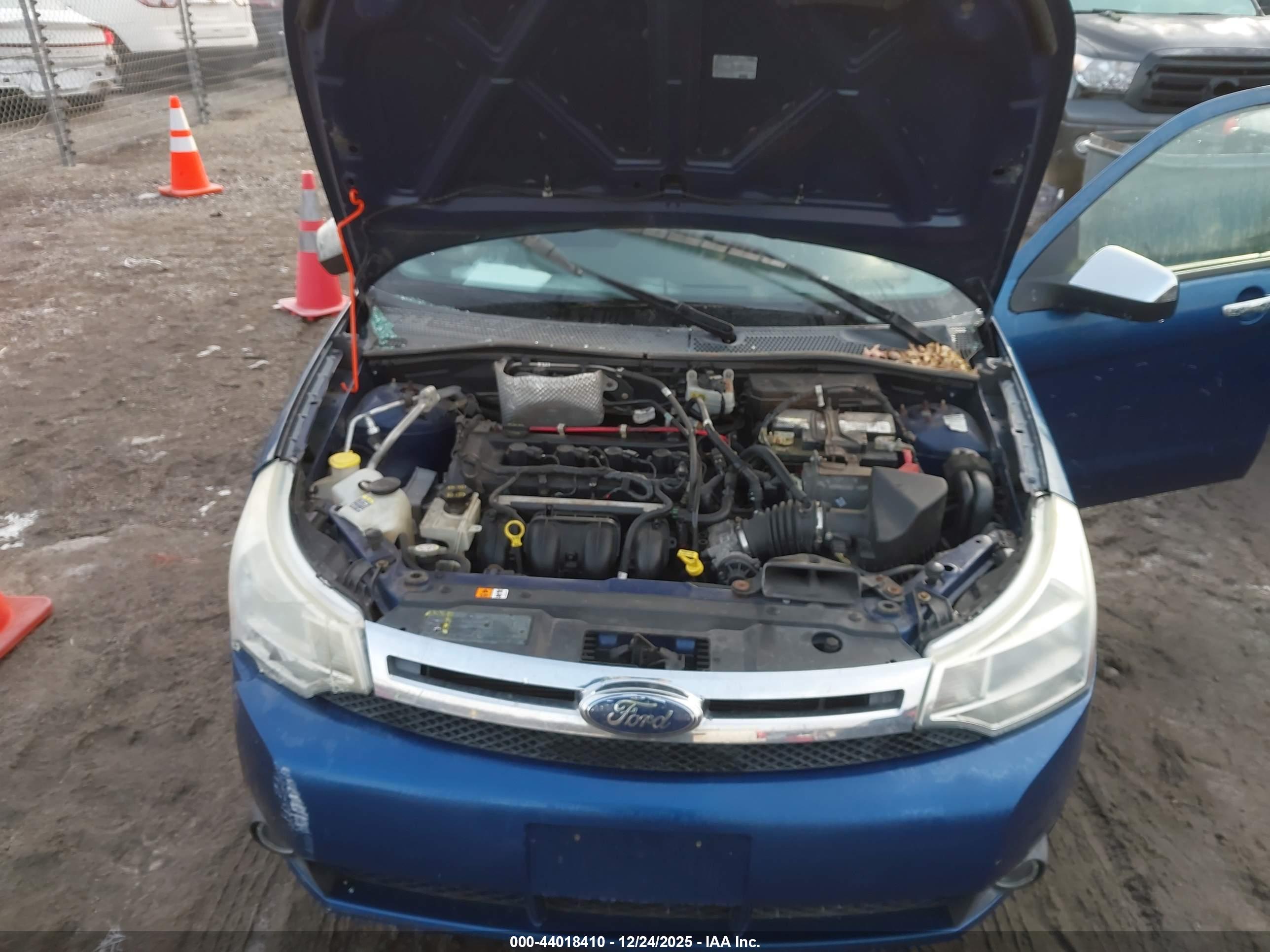 FORD FOCUS image 10