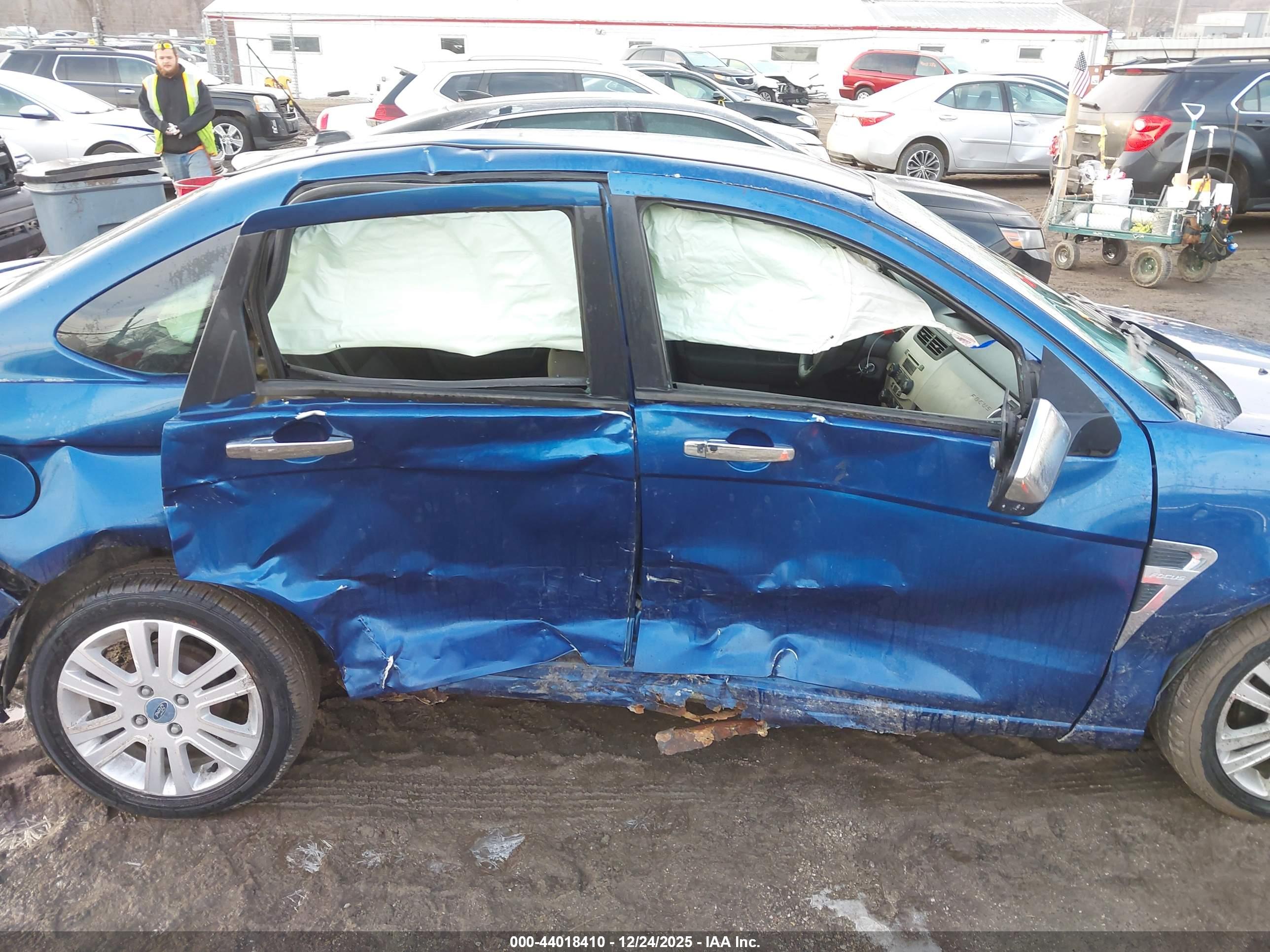 FORD FOCUS image 6