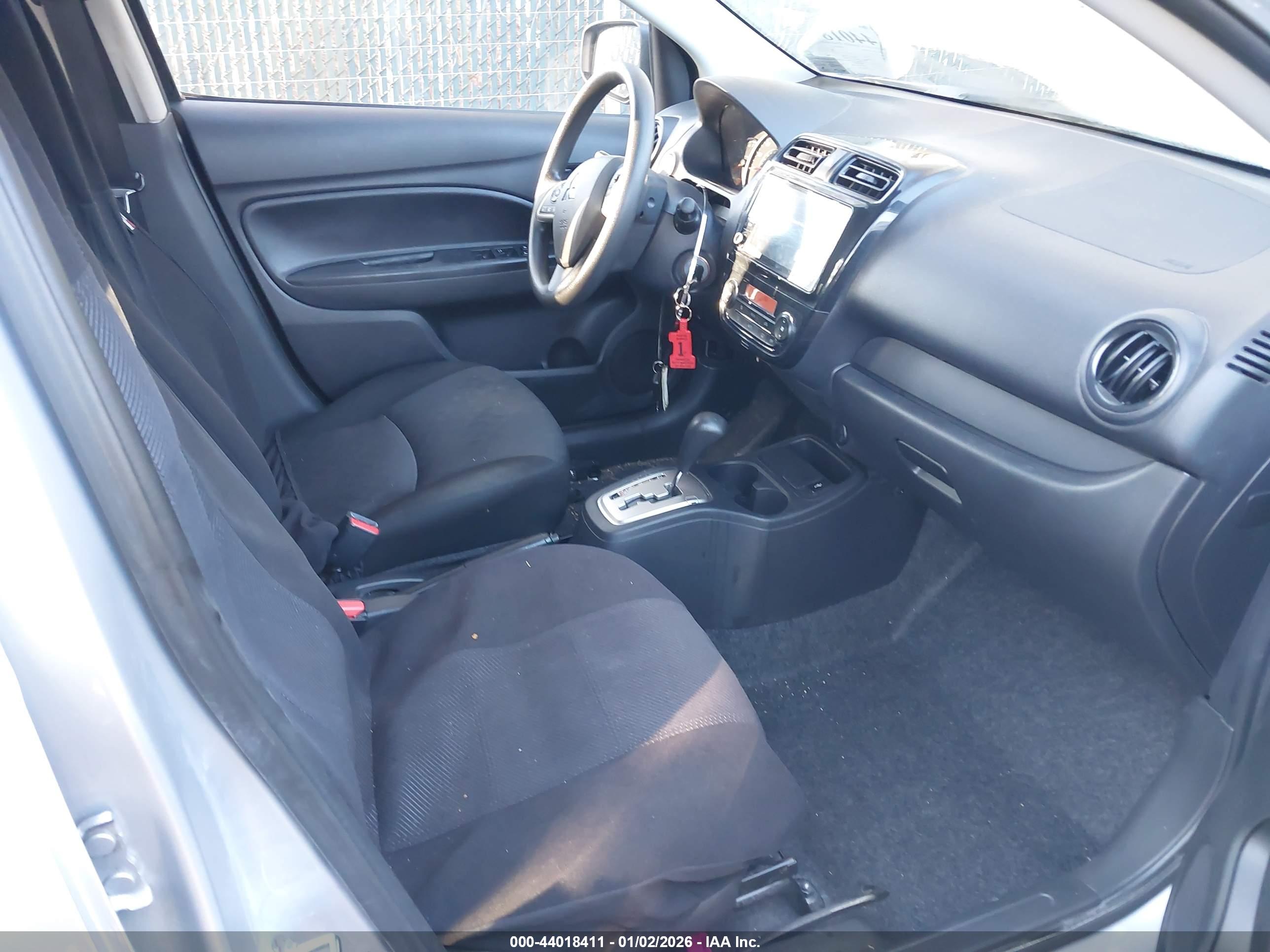 MITSUBISHI MIRAGE image 5