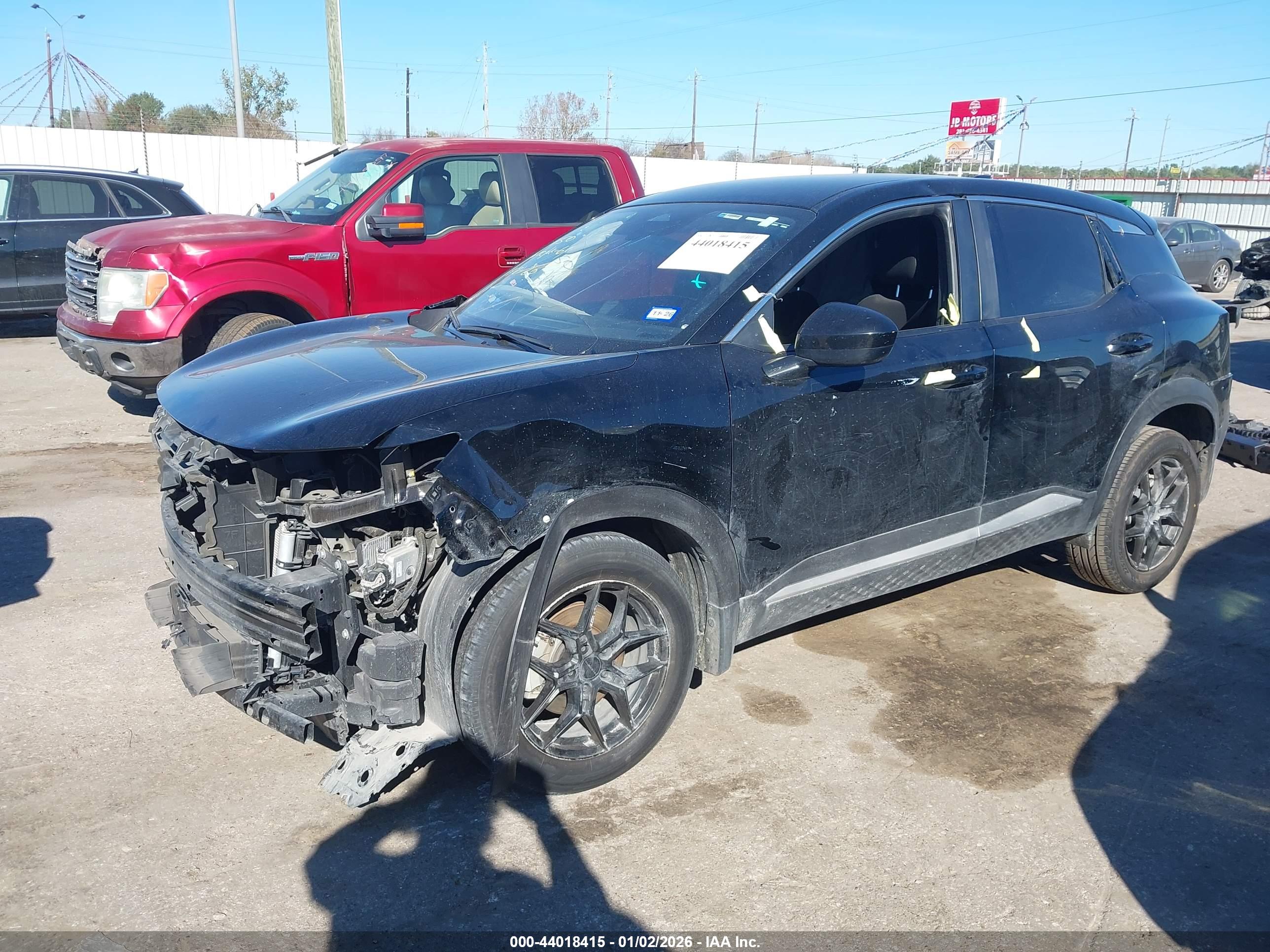 NISSAN KICKS image 2