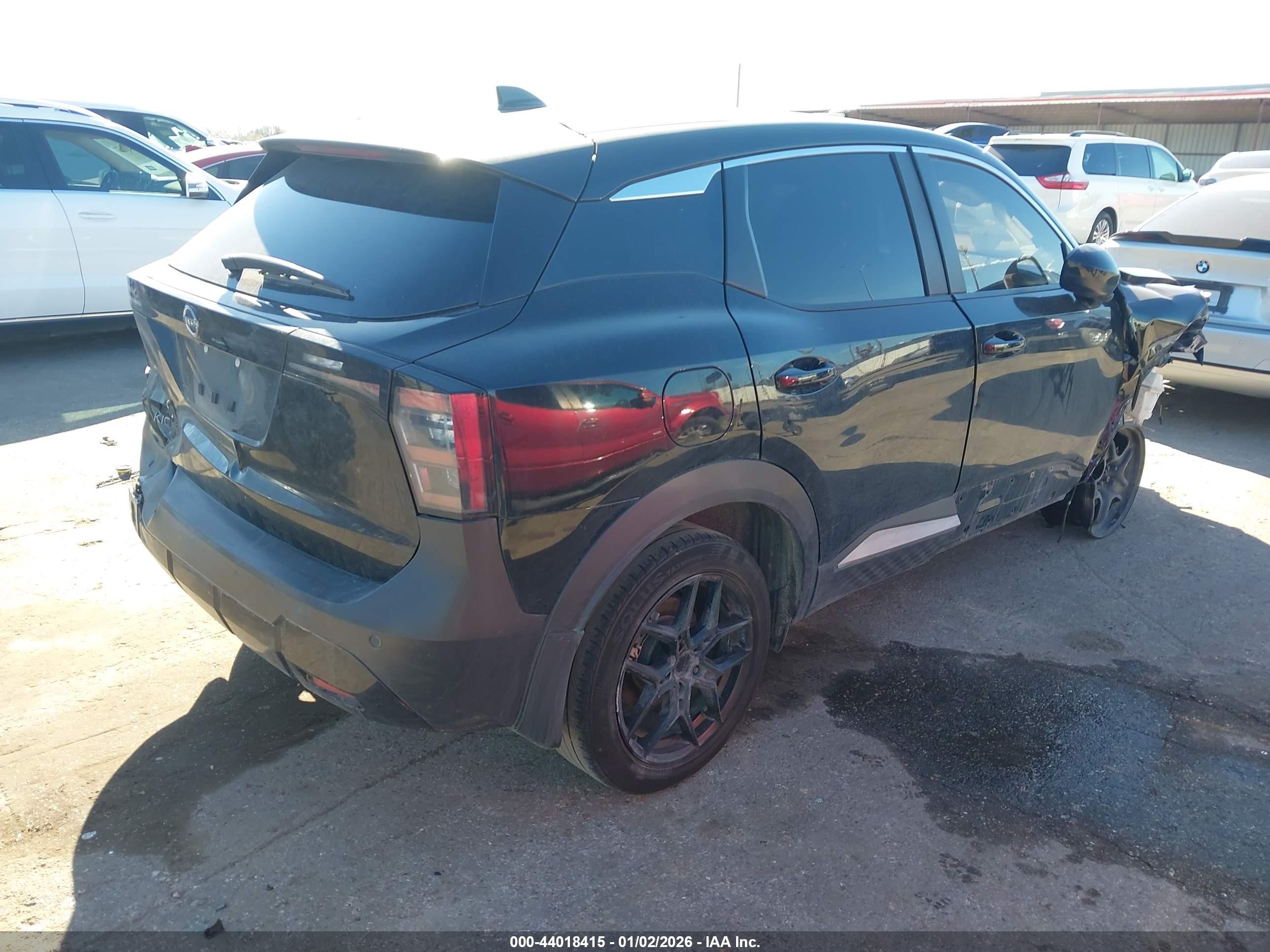 NISSAN KICKS image 4