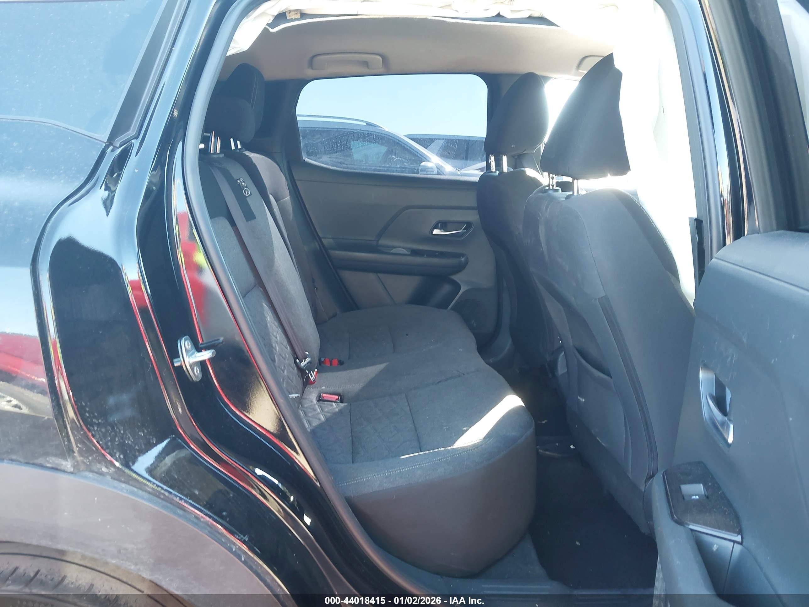 NISSAN KICKS image 8