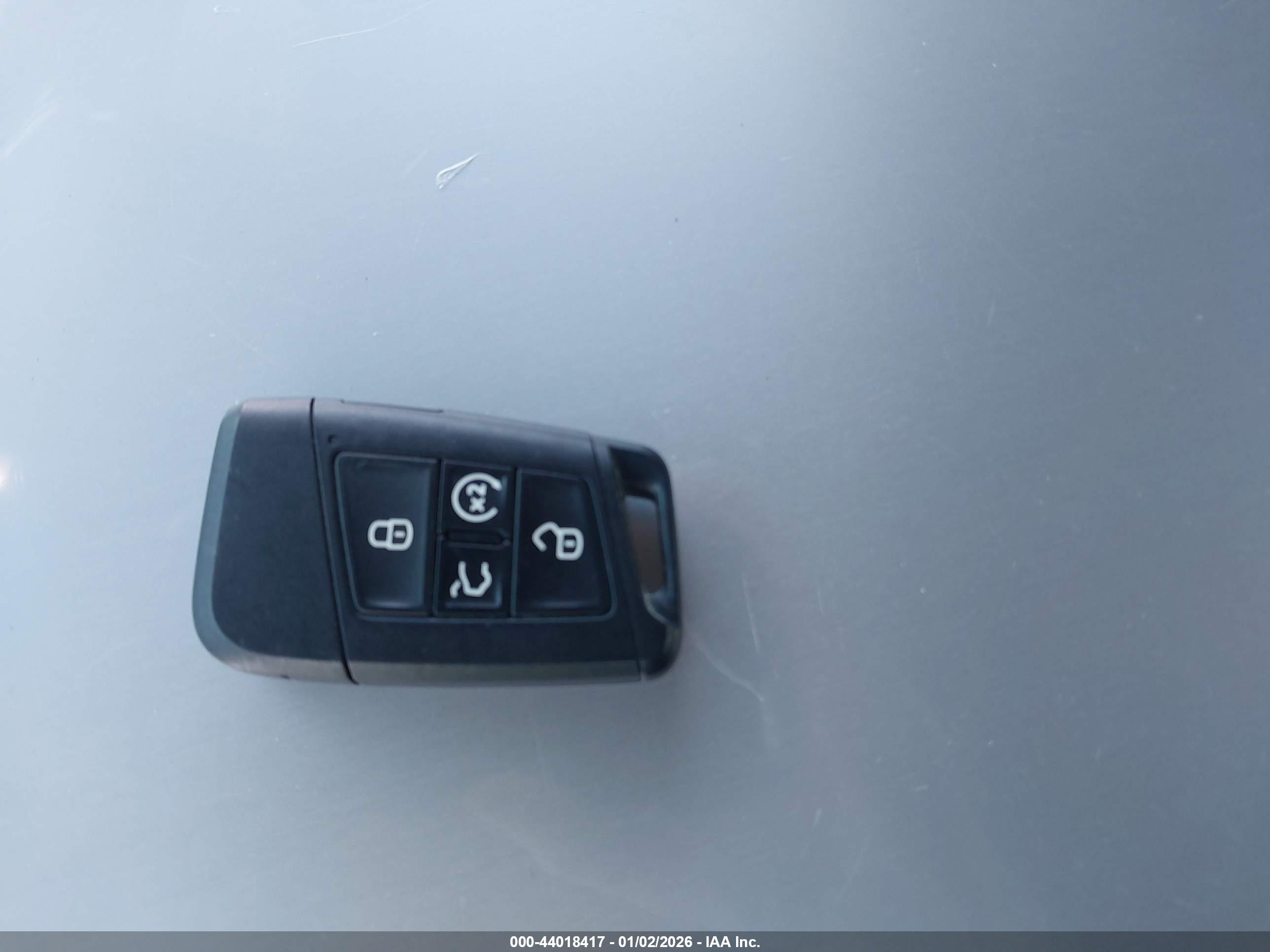 VOLKSWAGEN TIGUAN image 11