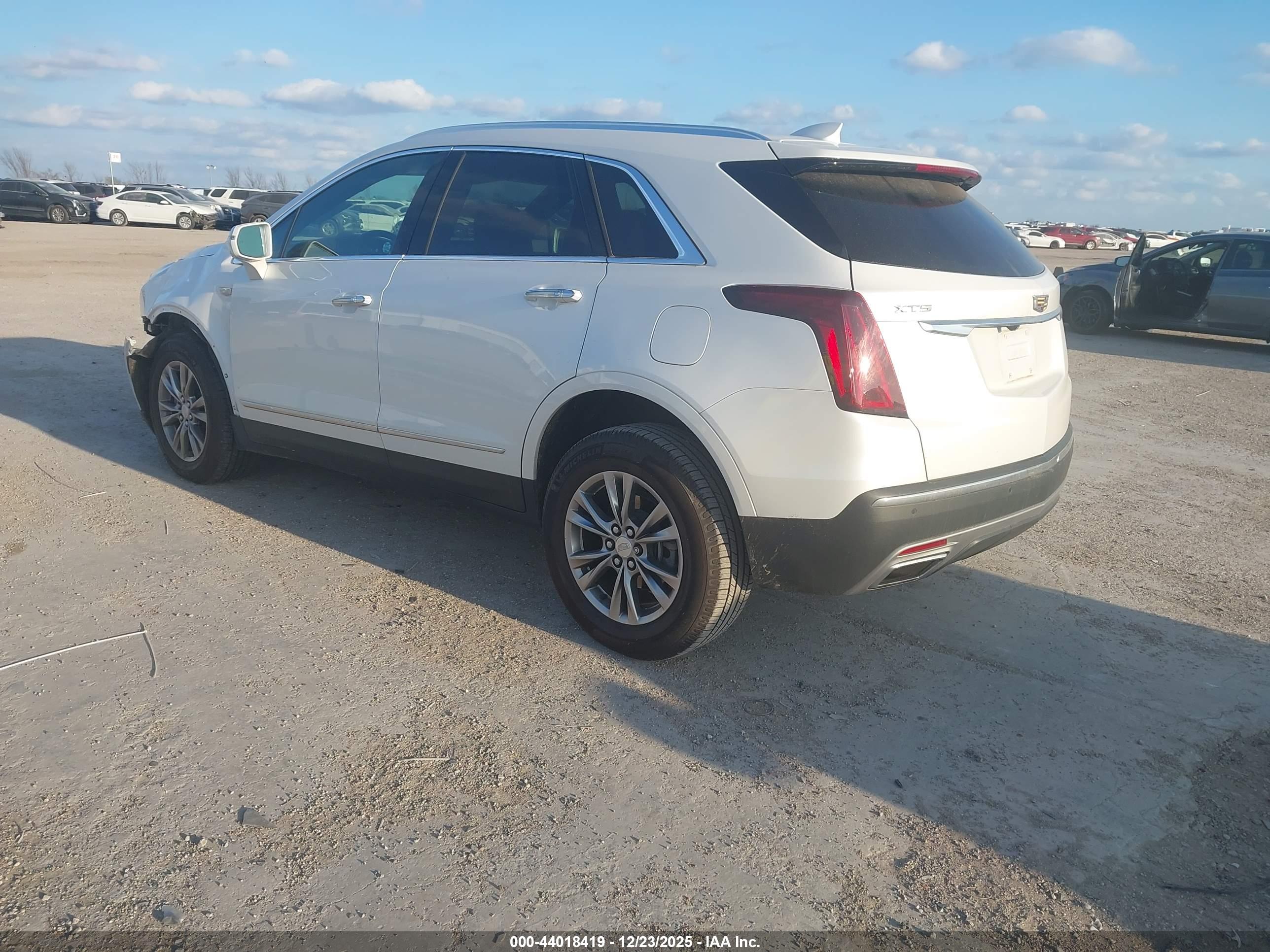 CADILLAC XT5 image 3