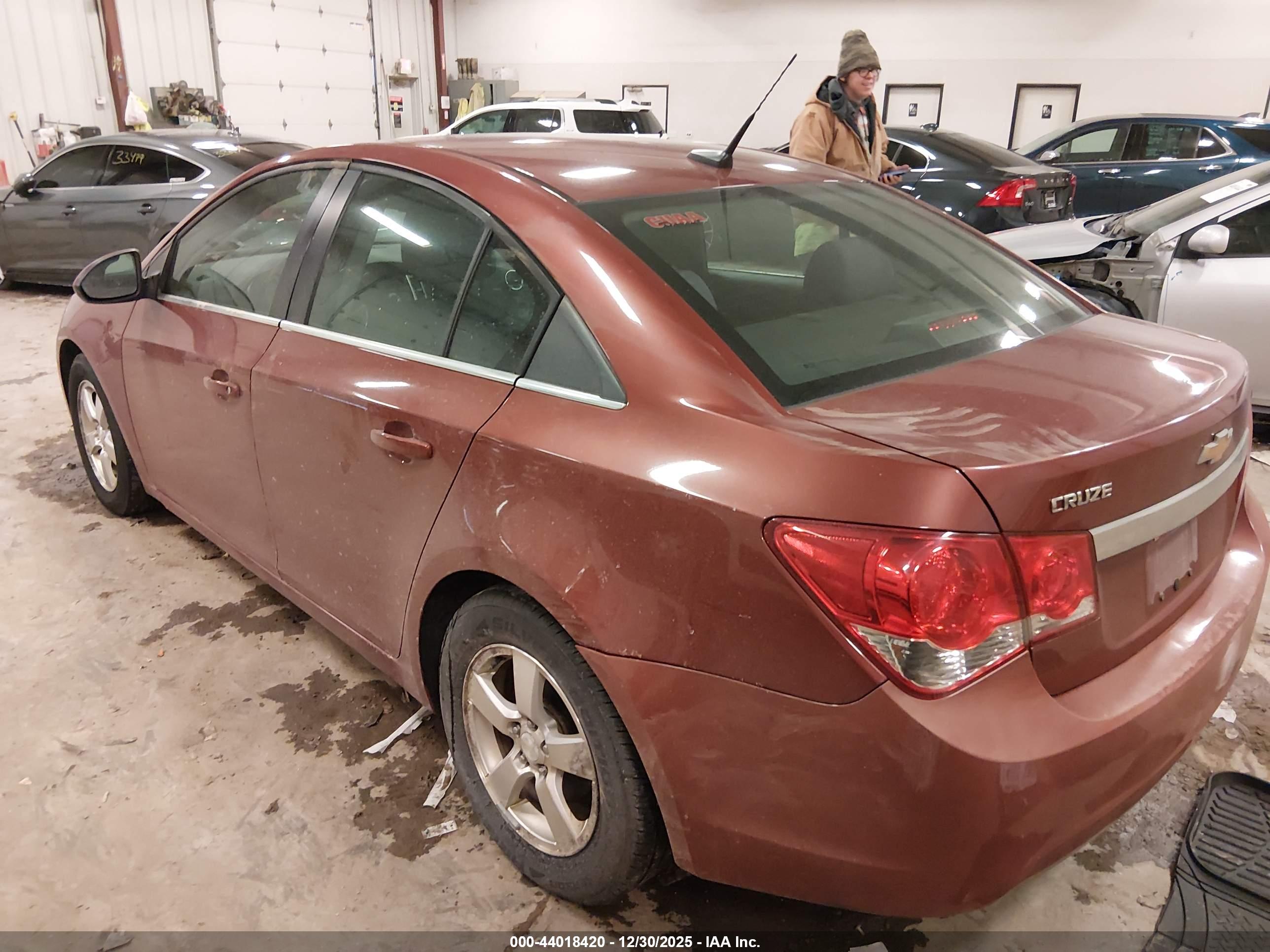 CHEVROLET CRUZE image 3