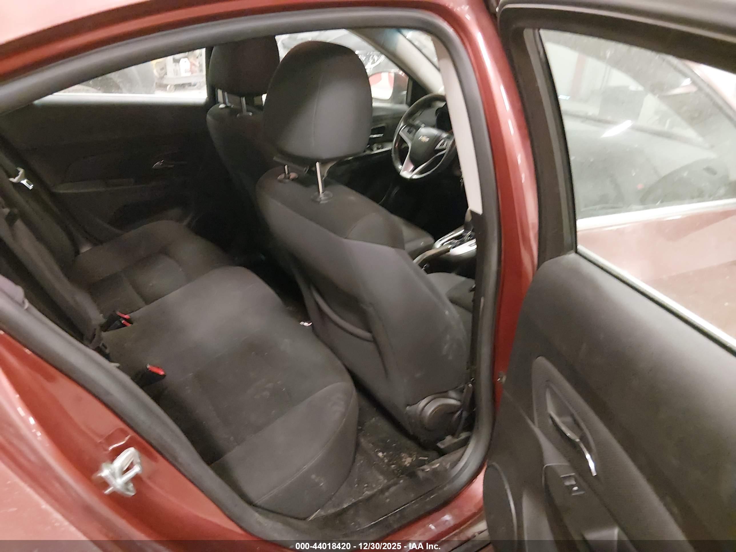CHEVROLET CRUZE image 8