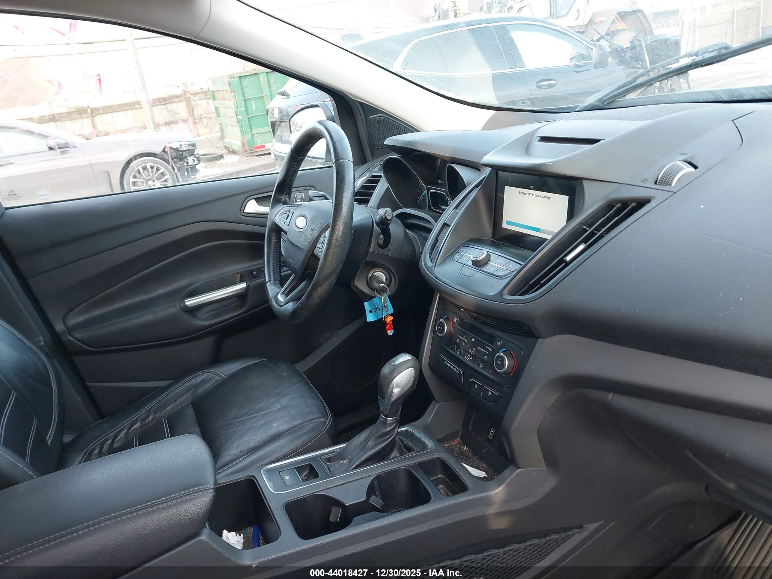 FORD ESCAPE image 5