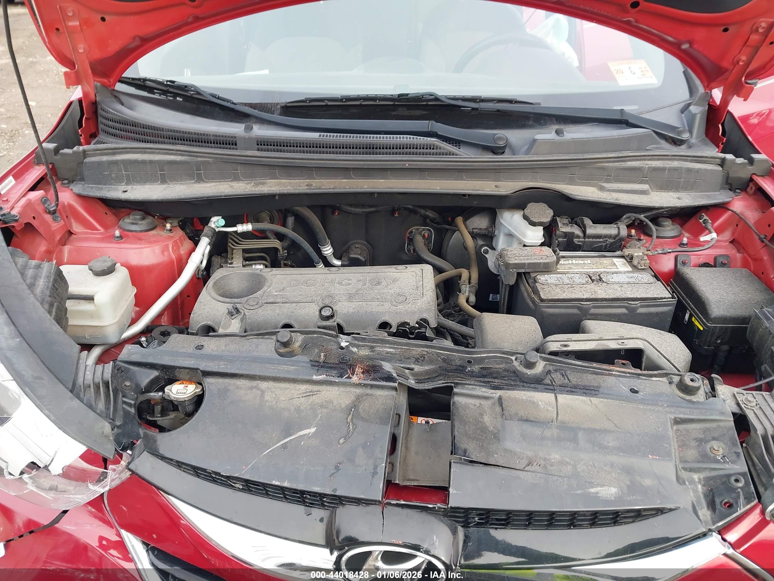 HYUNDAI TUCSON image 10