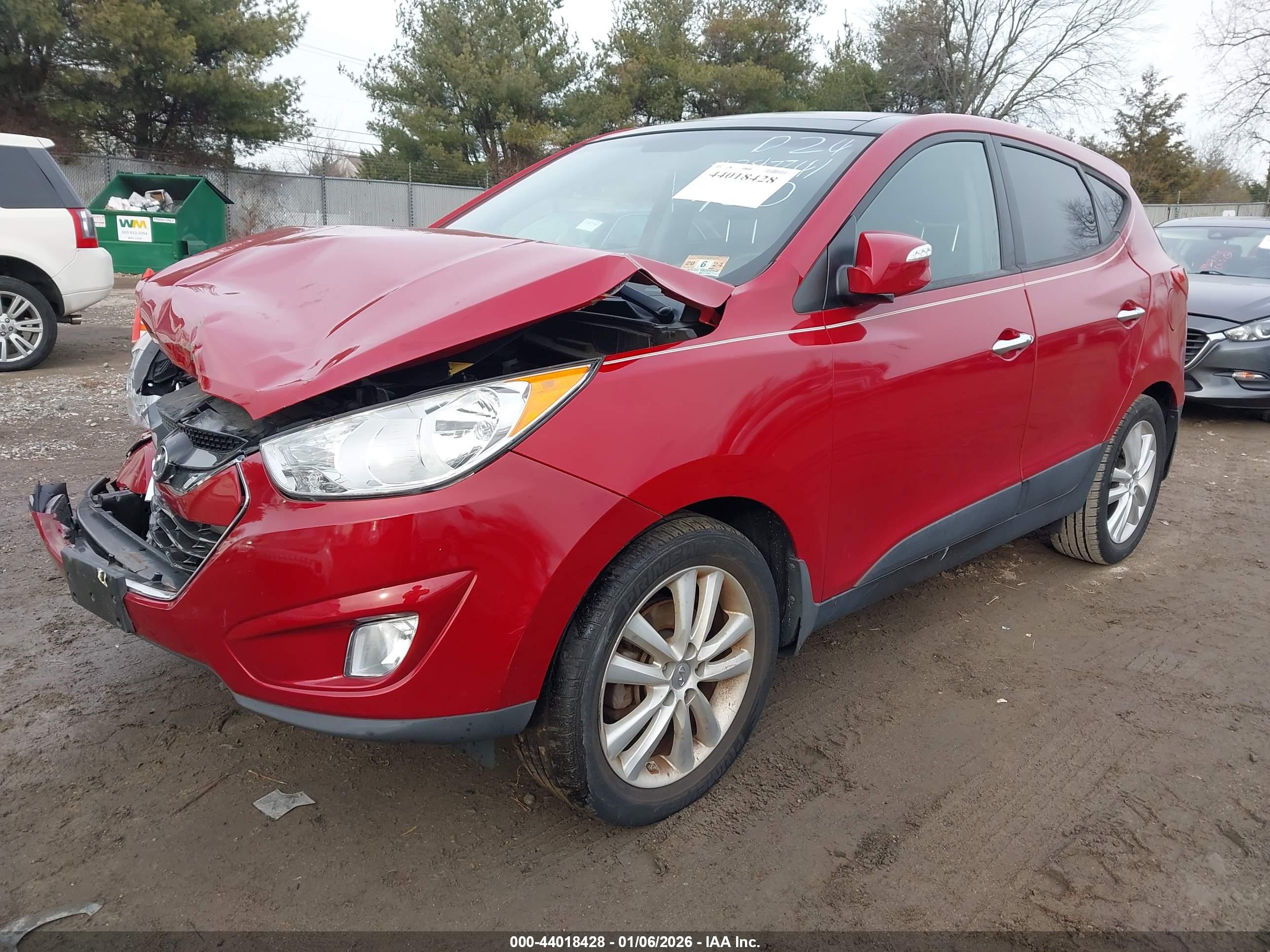HYUNDAI TUCSON image 2