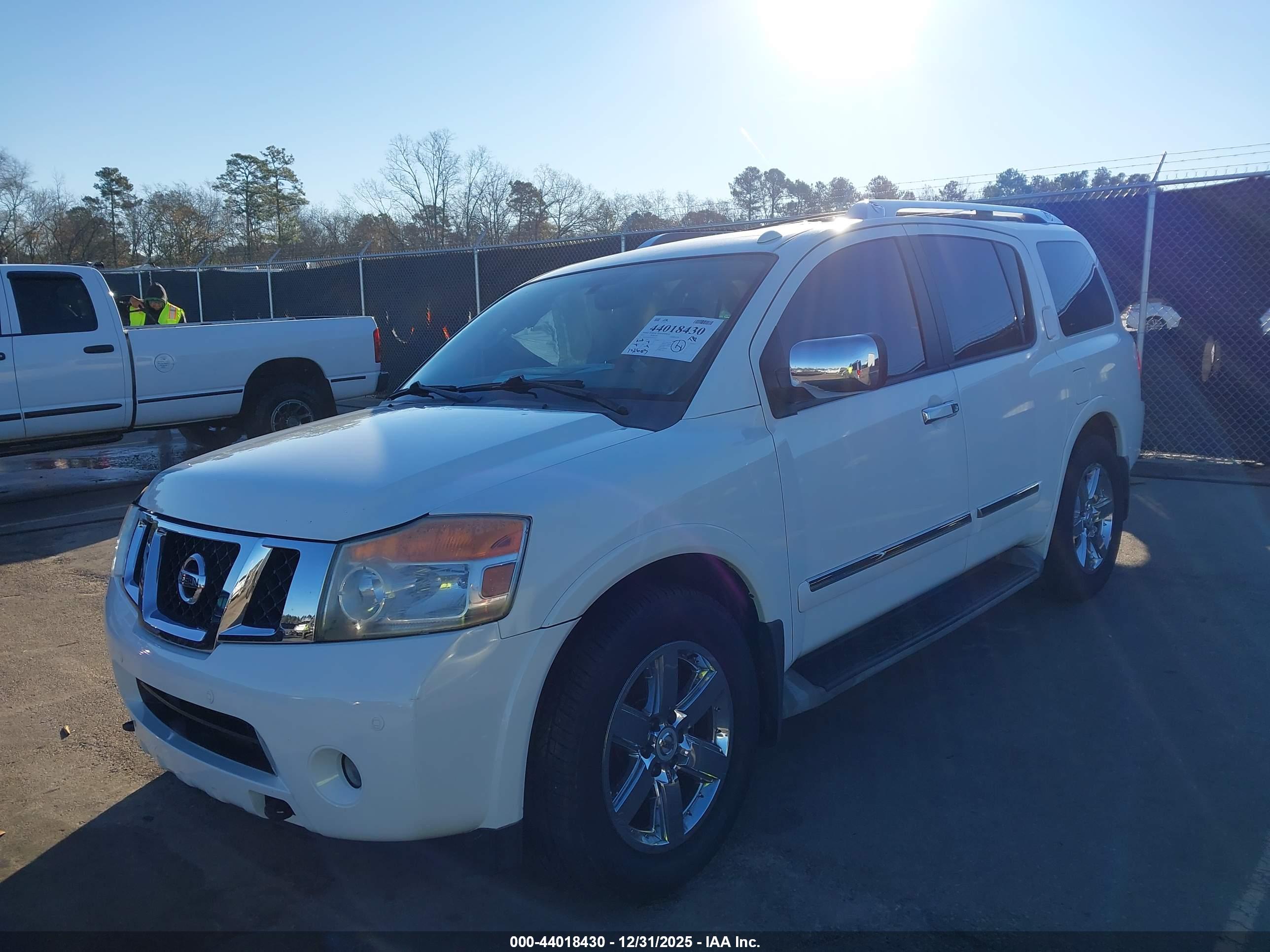 NISSAN ARMADA image 2