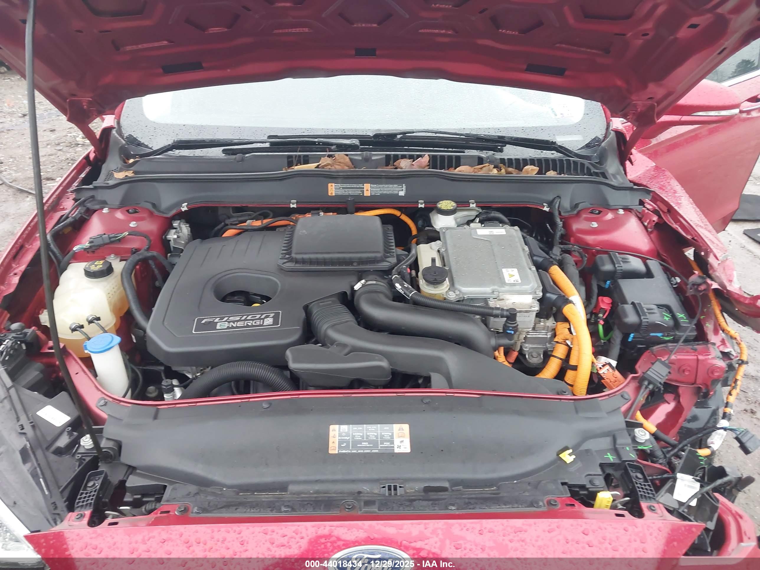 FORD FUSION image 10
