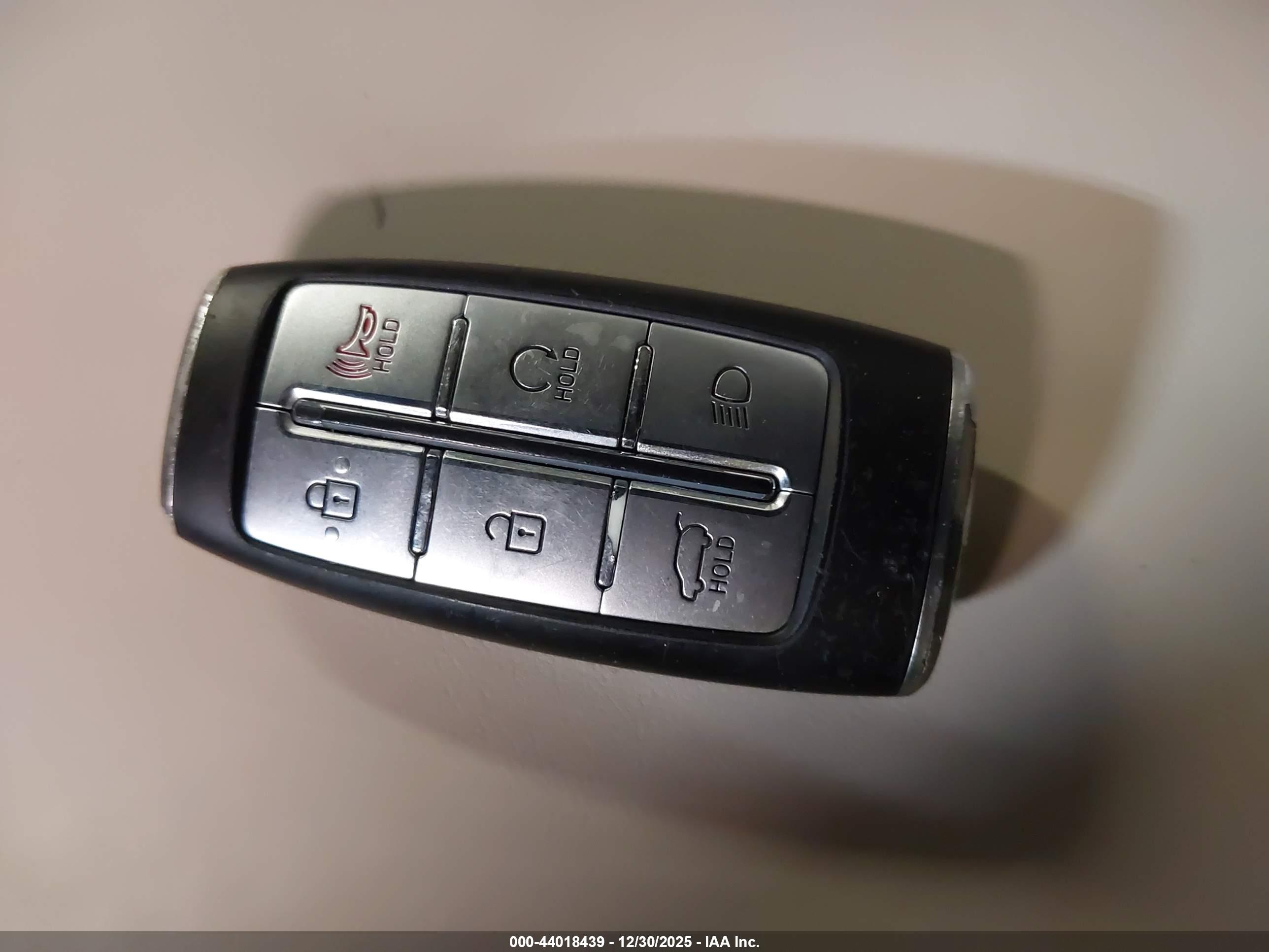 GENESIS GV70 image 11