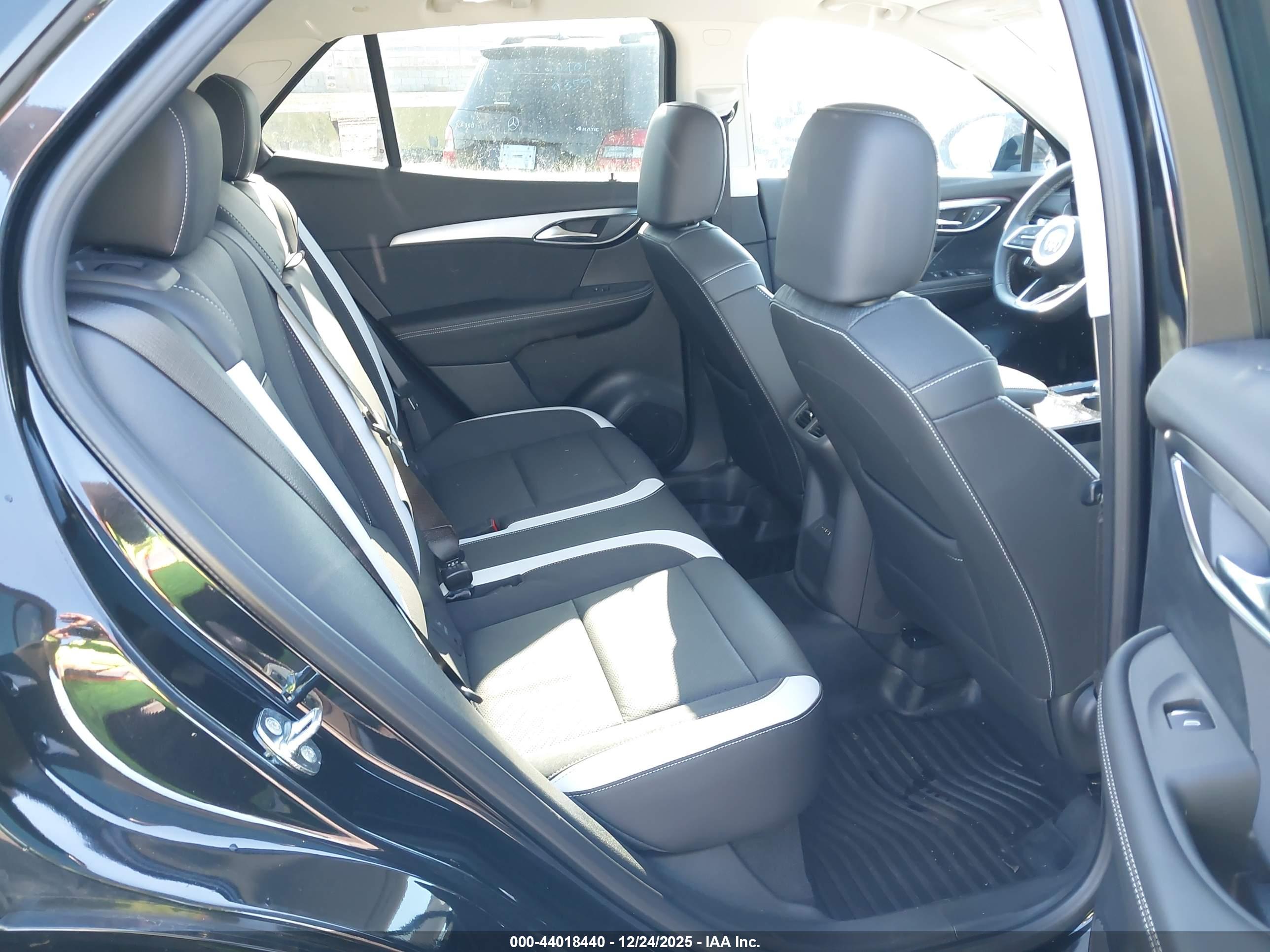 BUICK ENVISION image 8