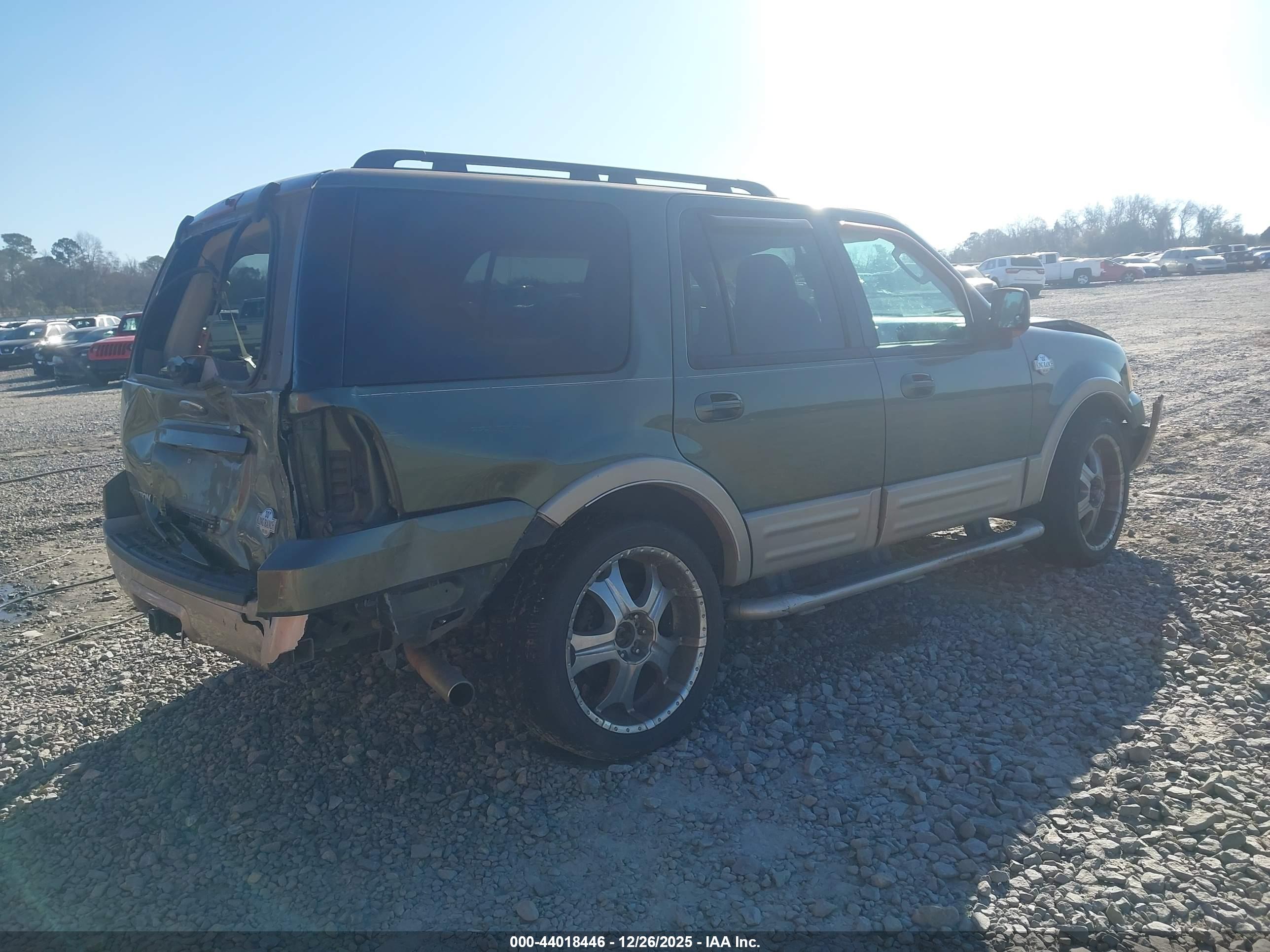 FORD EXPEDITION image 4