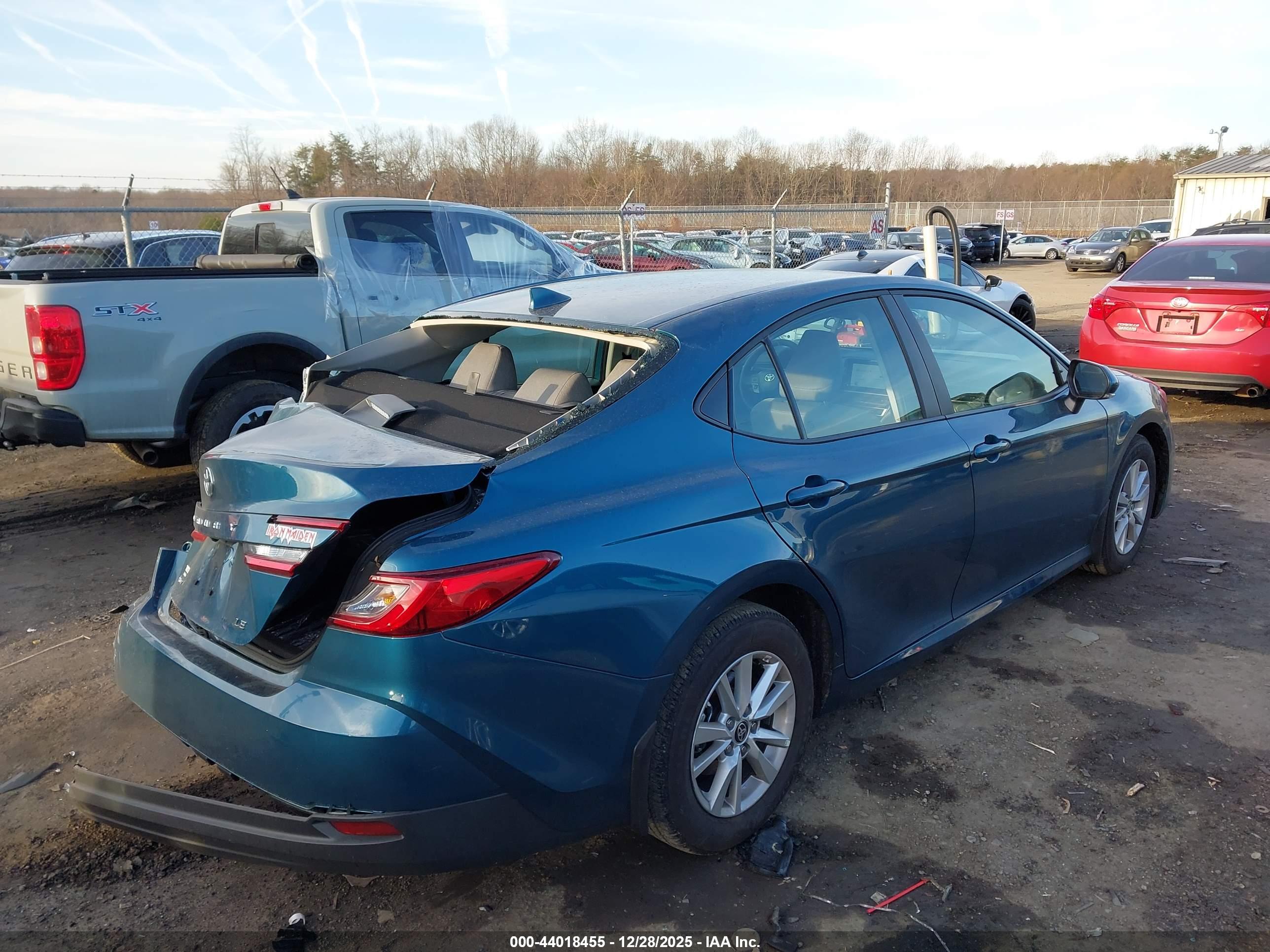 TOYOTA CAMRY image 4