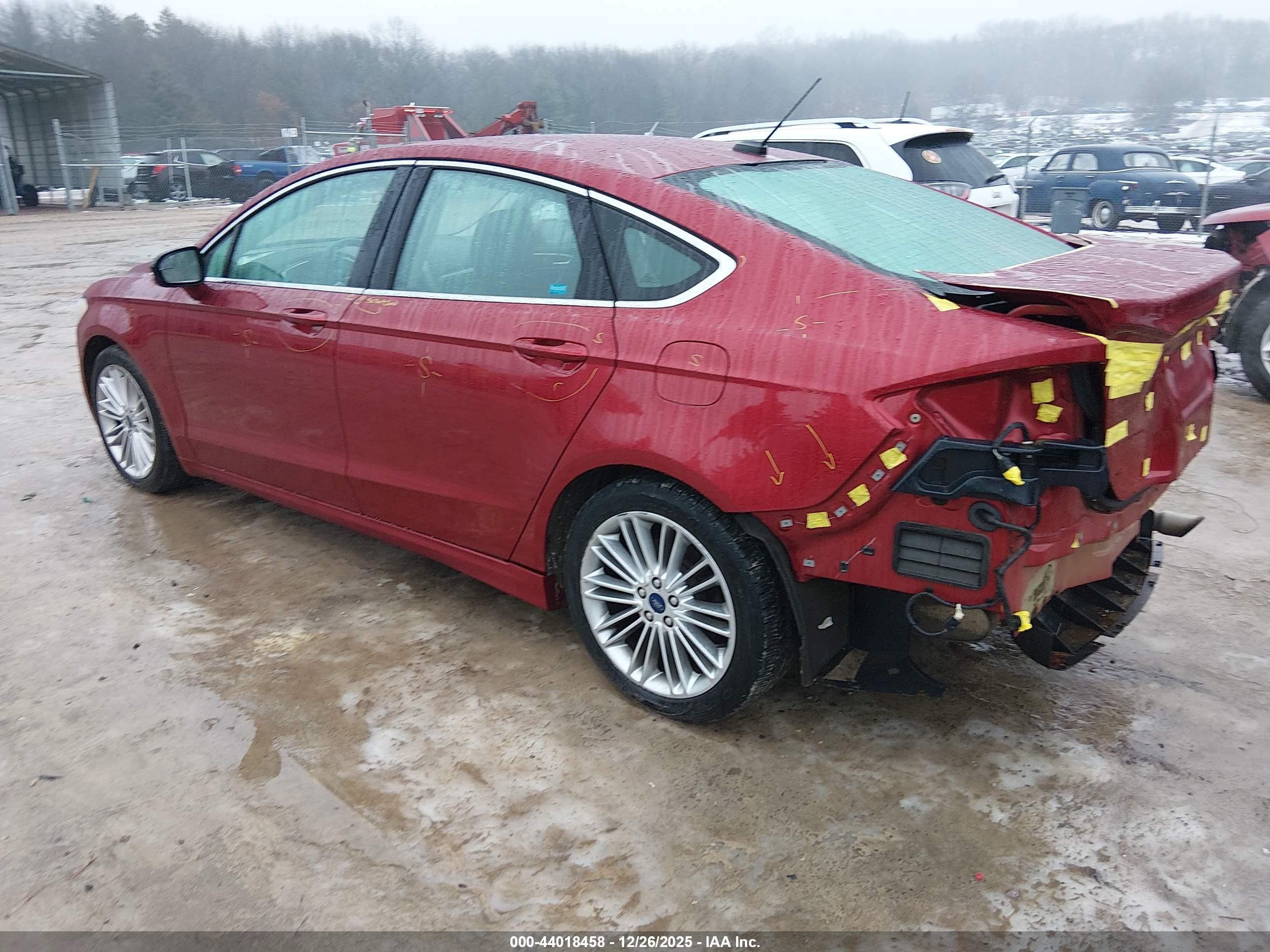 FORD FUSION image 3