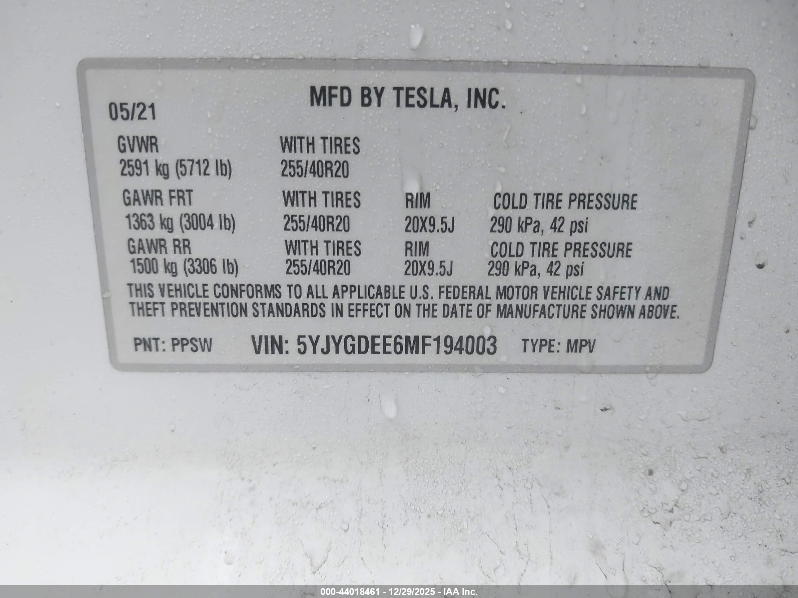 TESLA MODEL image 9