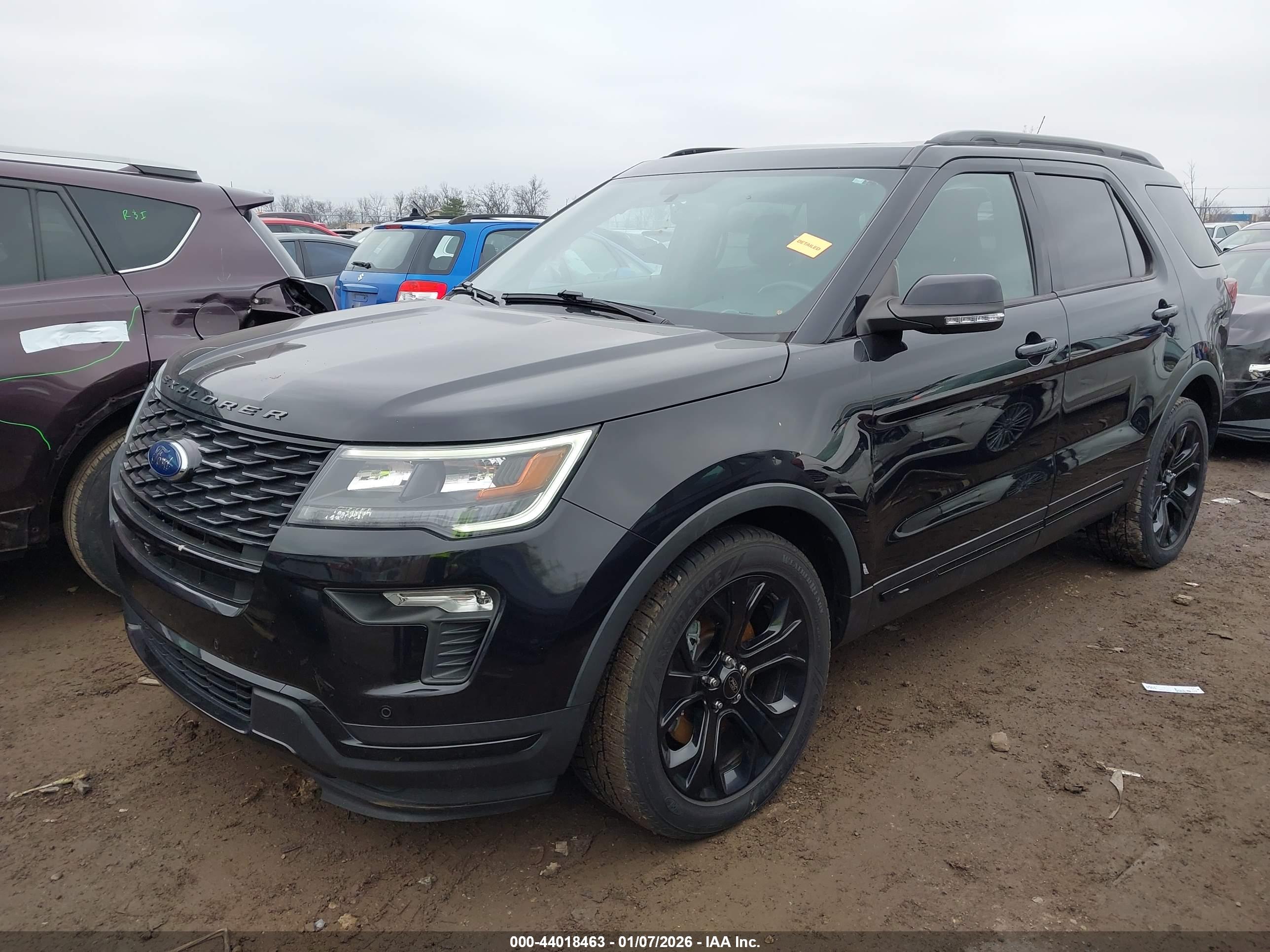 FORD EXPLORER image 2
