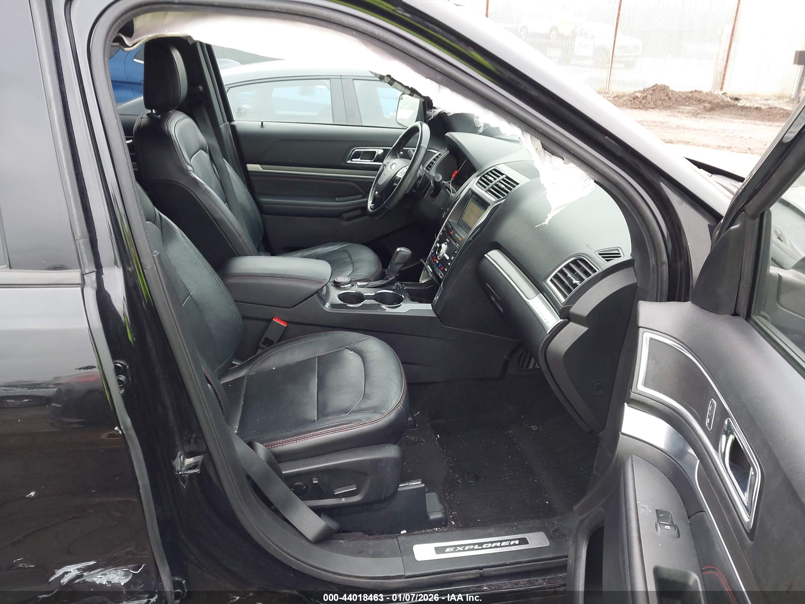 FORD EXPLORER image 5