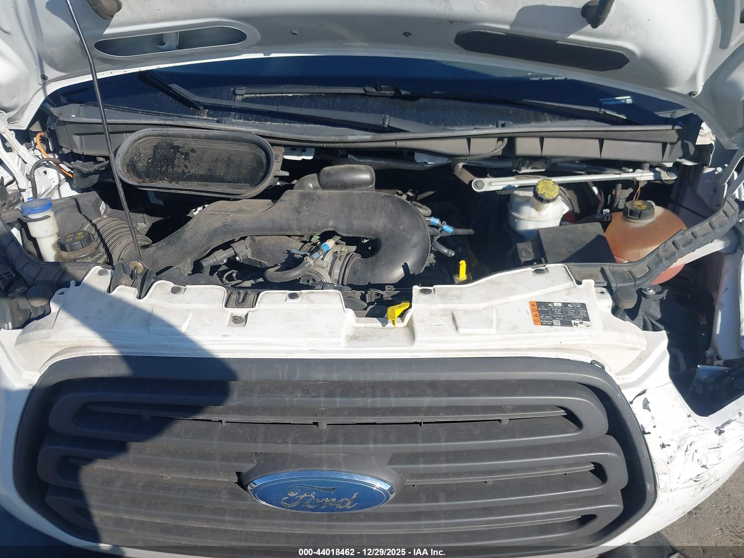 FORD TRANSIT-150 image 10
