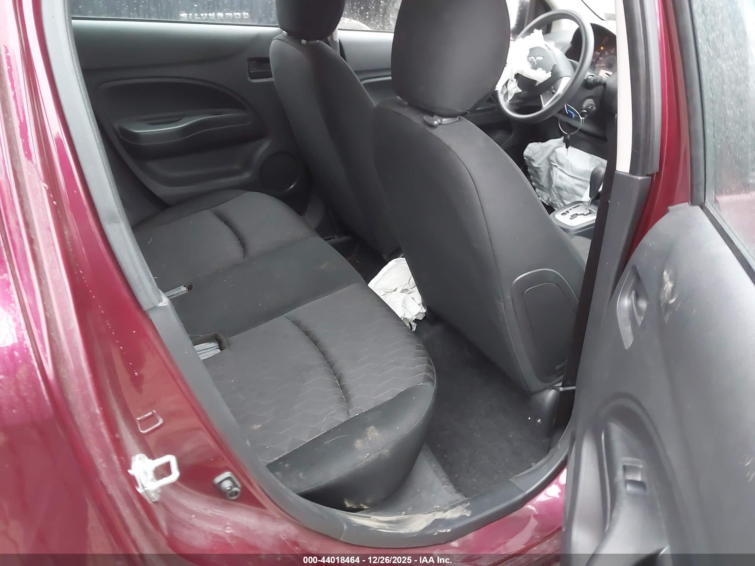 MITSUBISHI MIRAGE image 8