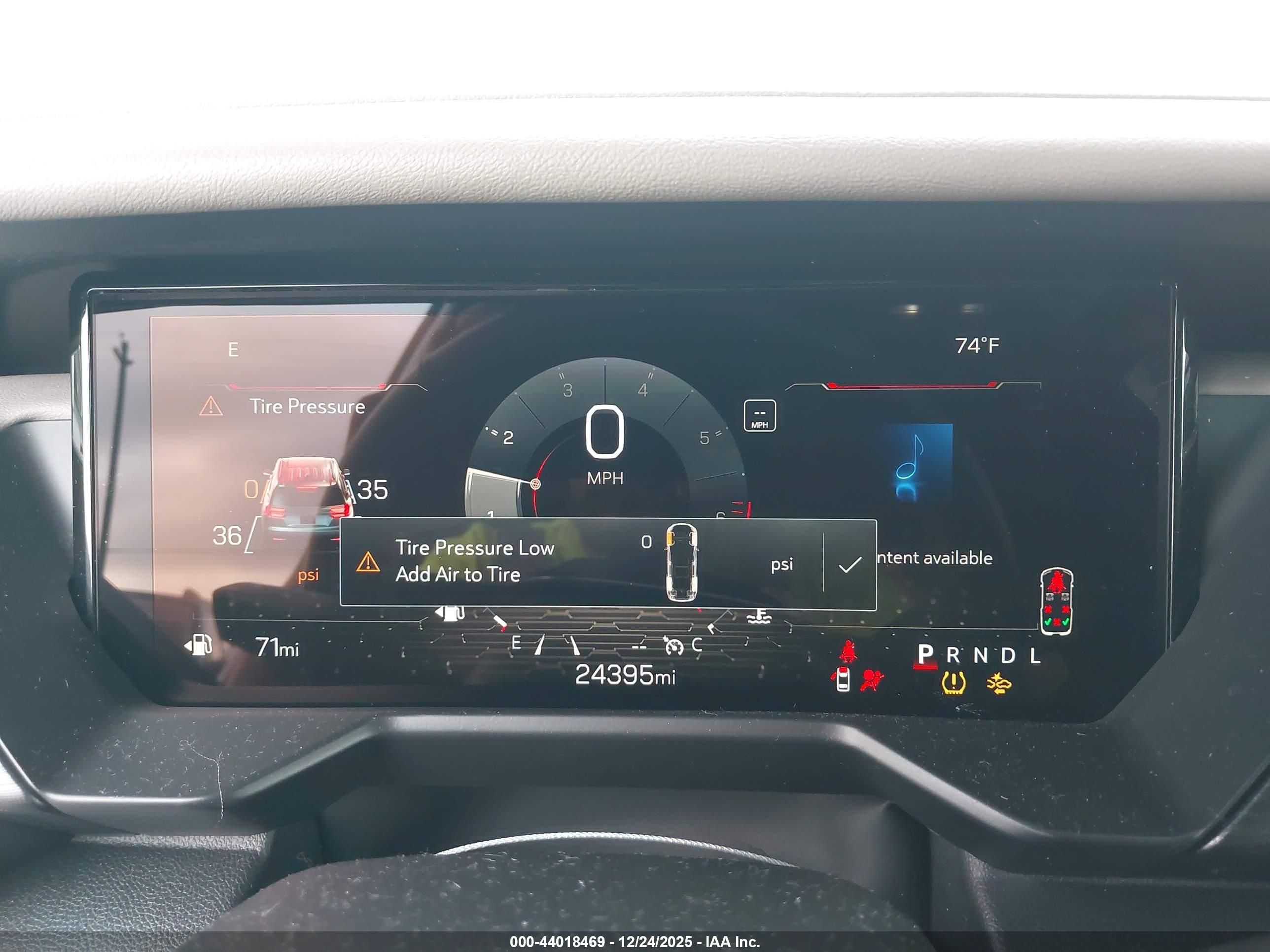 GMC ACADIA image 7