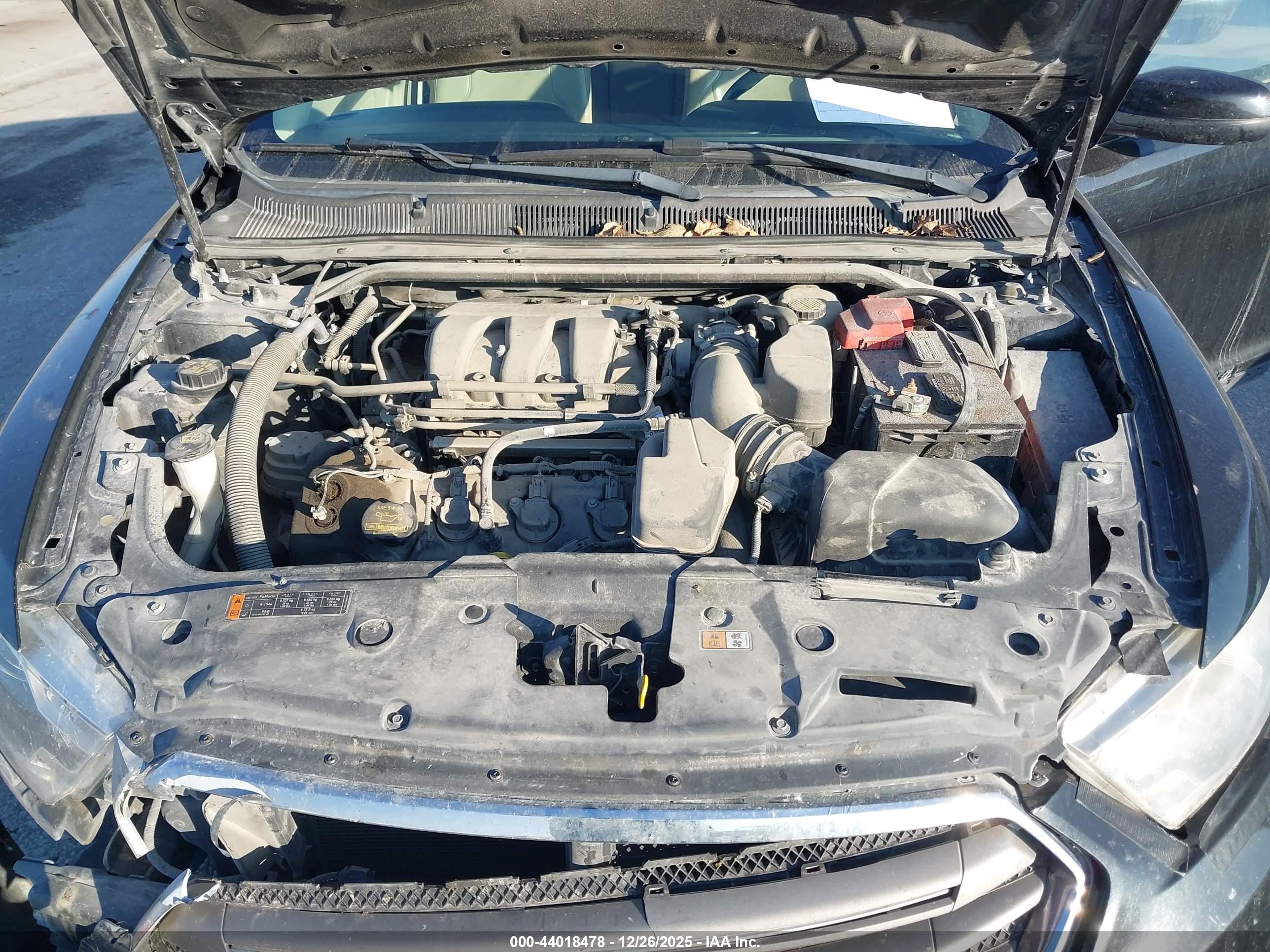 FORD TAURUS image 10