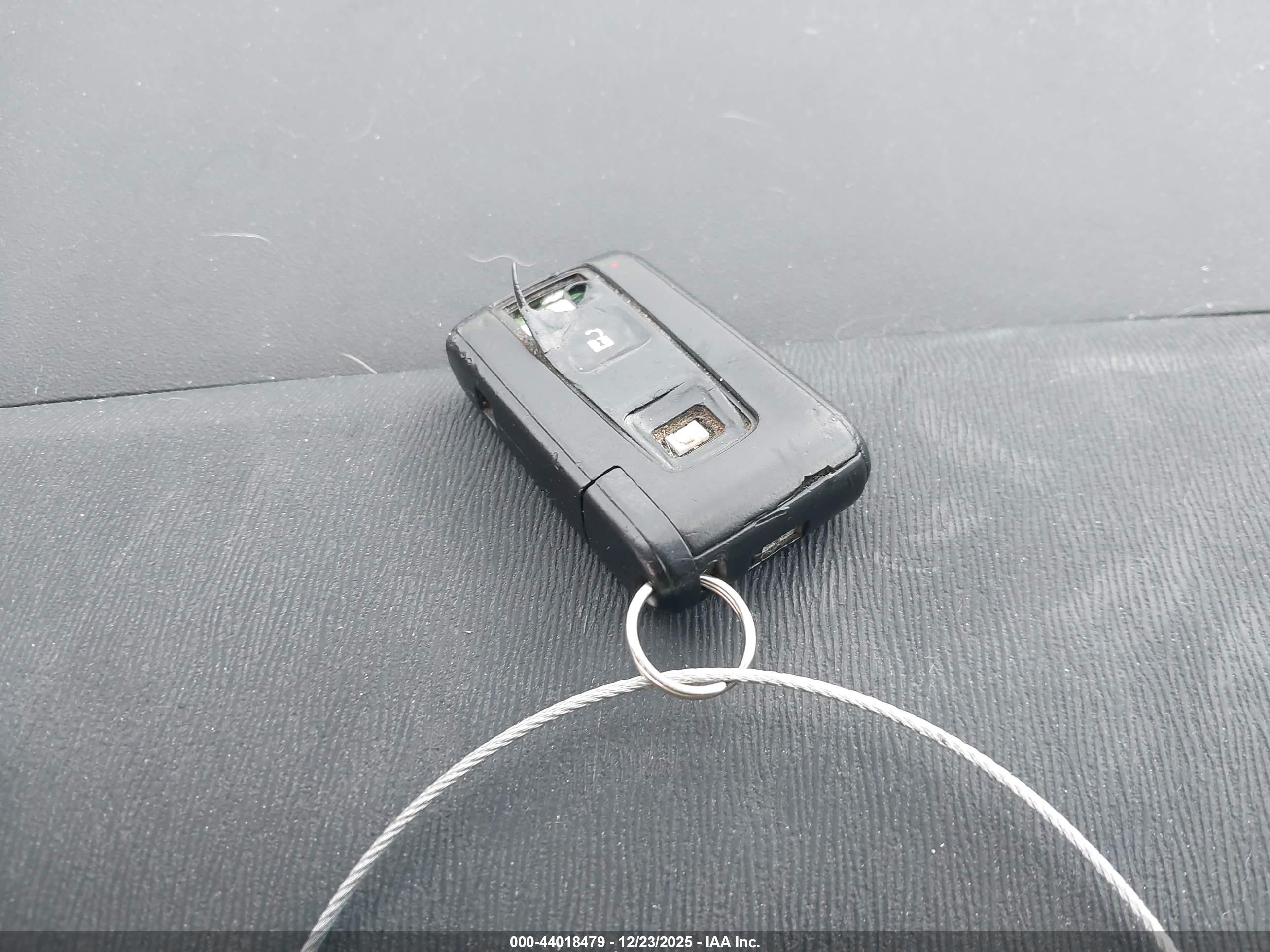 TOYOTA PRIUS image 11