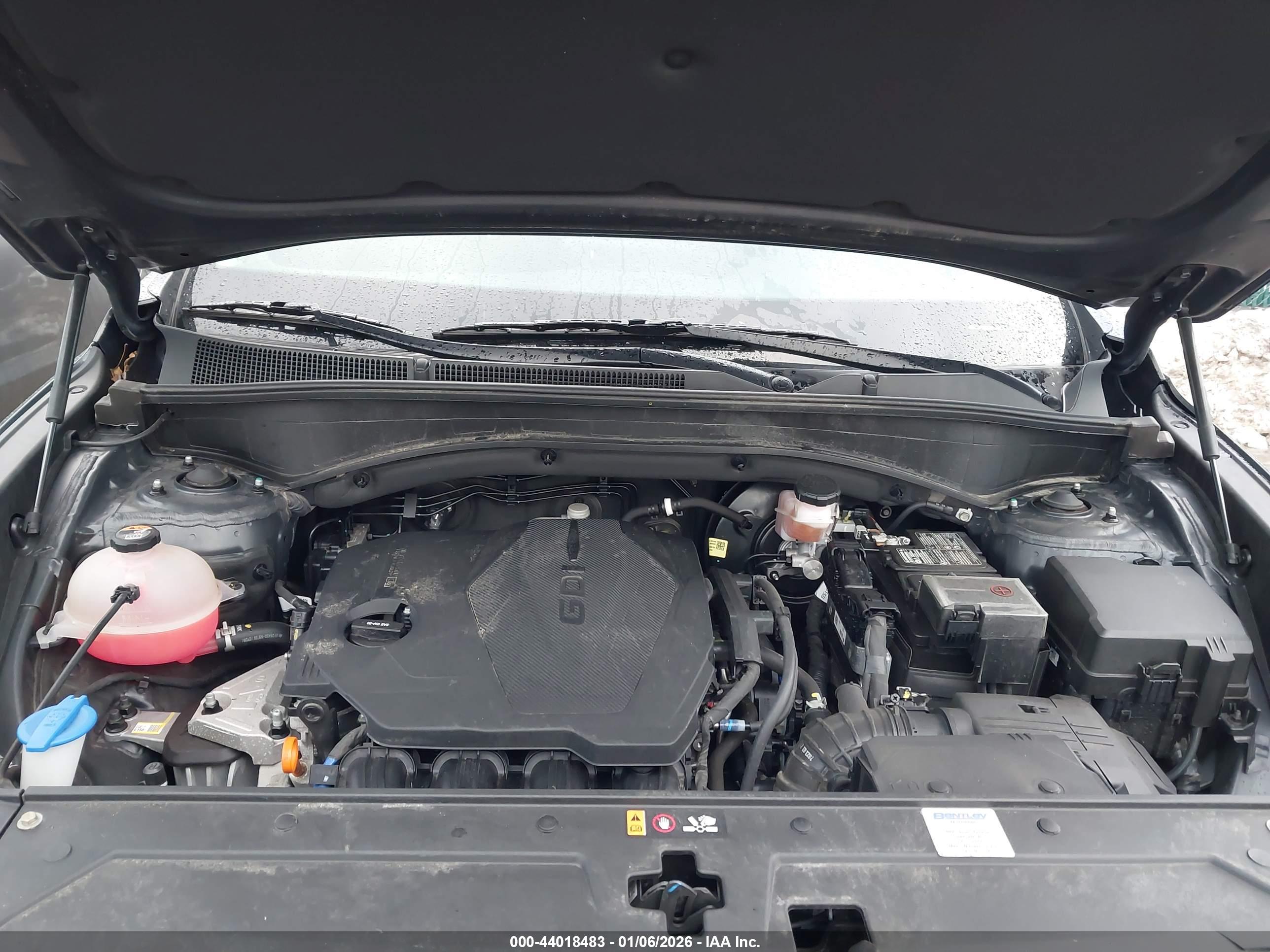 HYUNDAI SANTA image 10