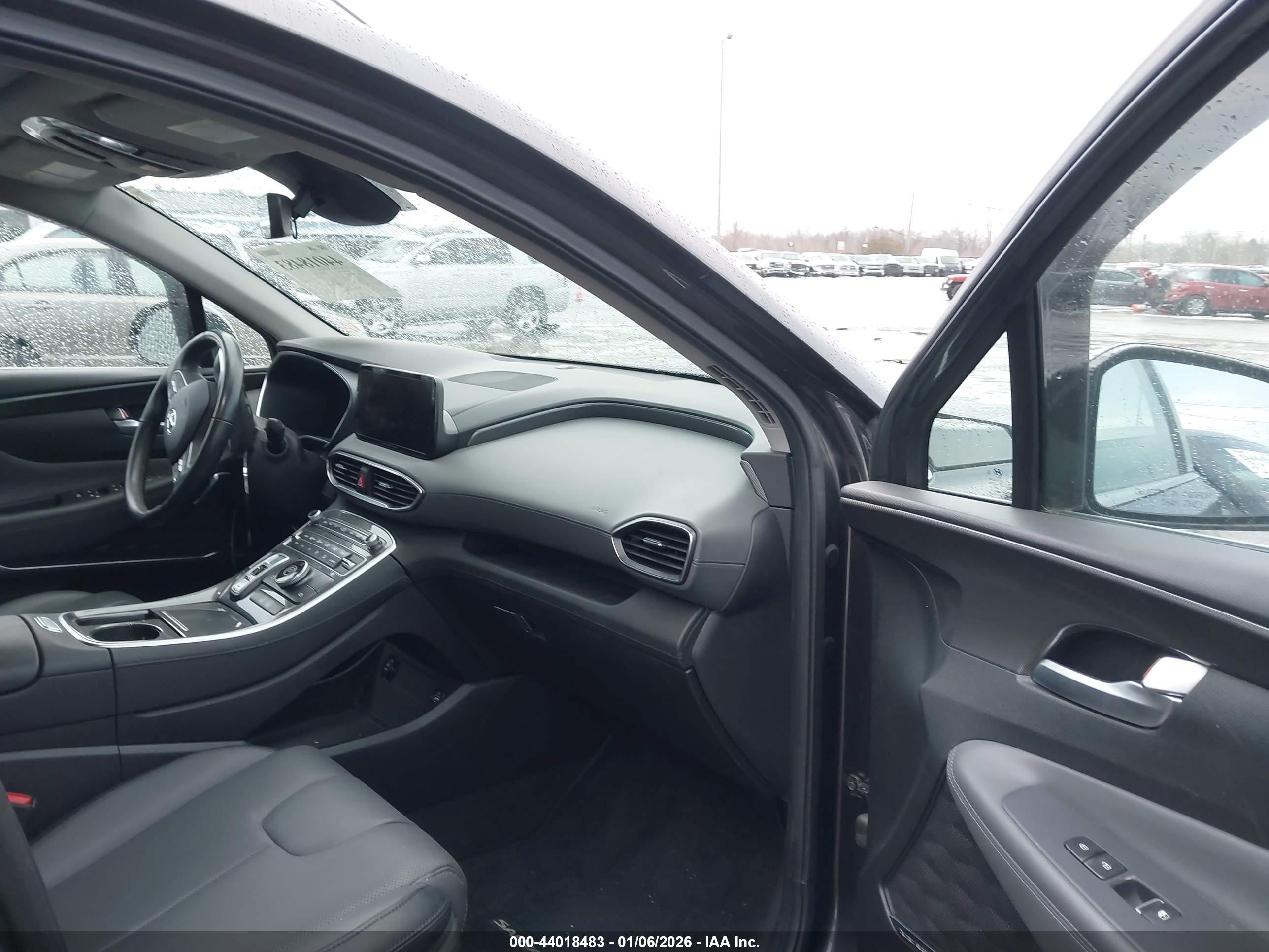 HYUNDAI SANTA image 5