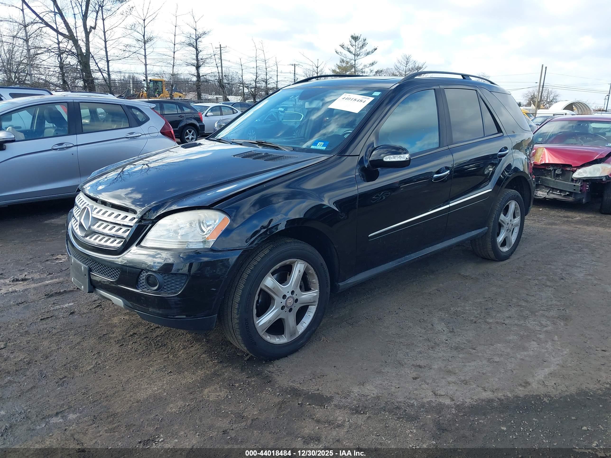 MERCEDES-BENZ ML image 2