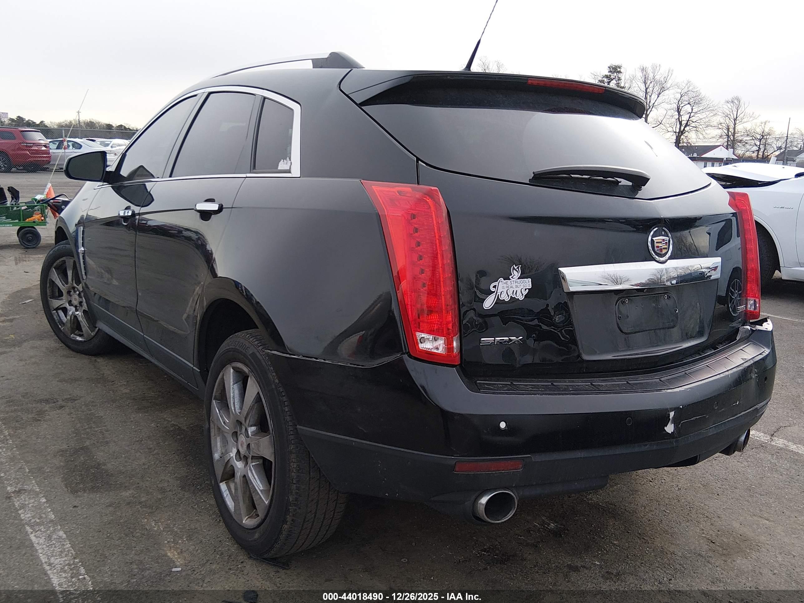 CADILLAC SRX image 3