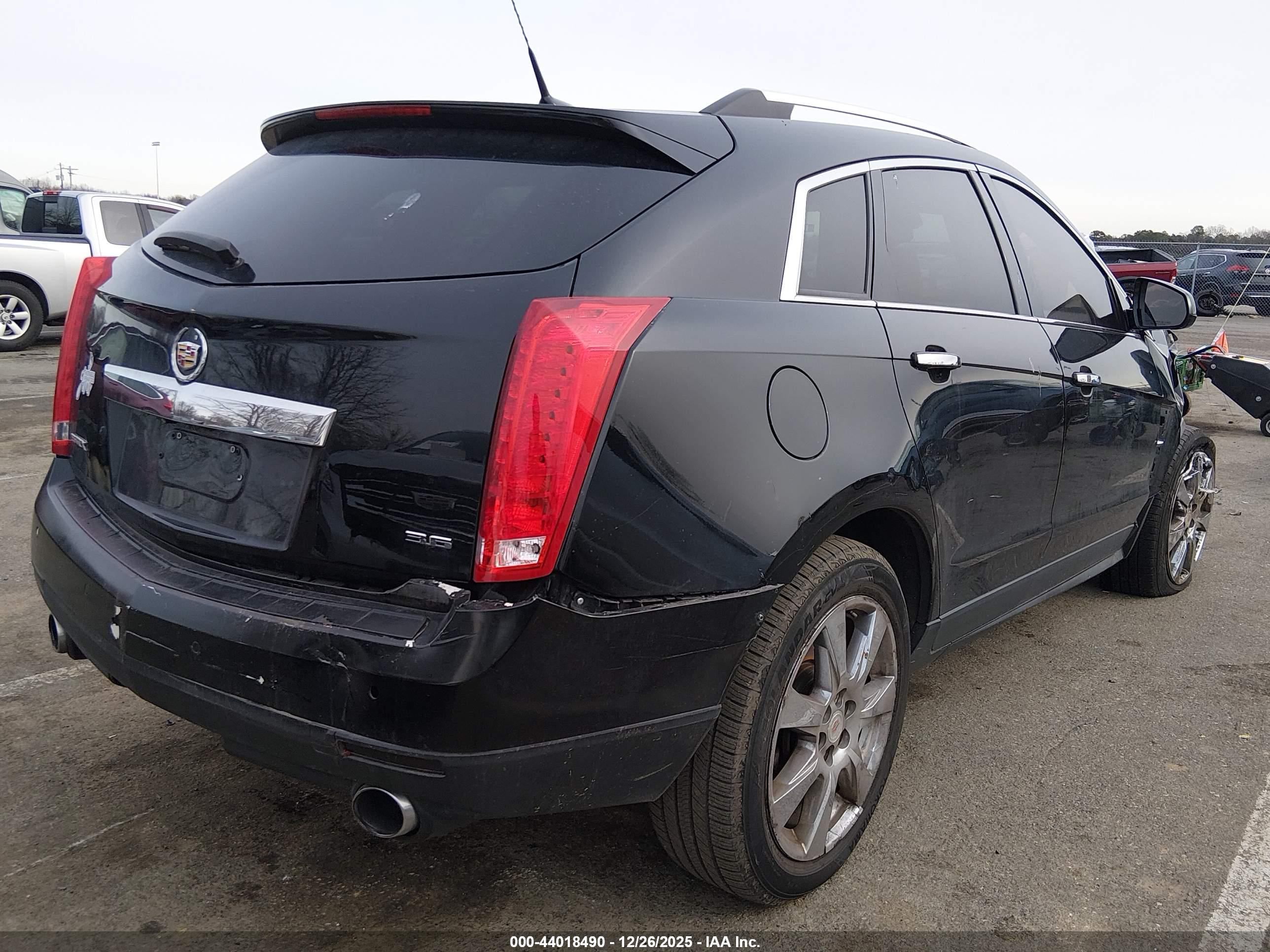 CADILLAC SRX image 4