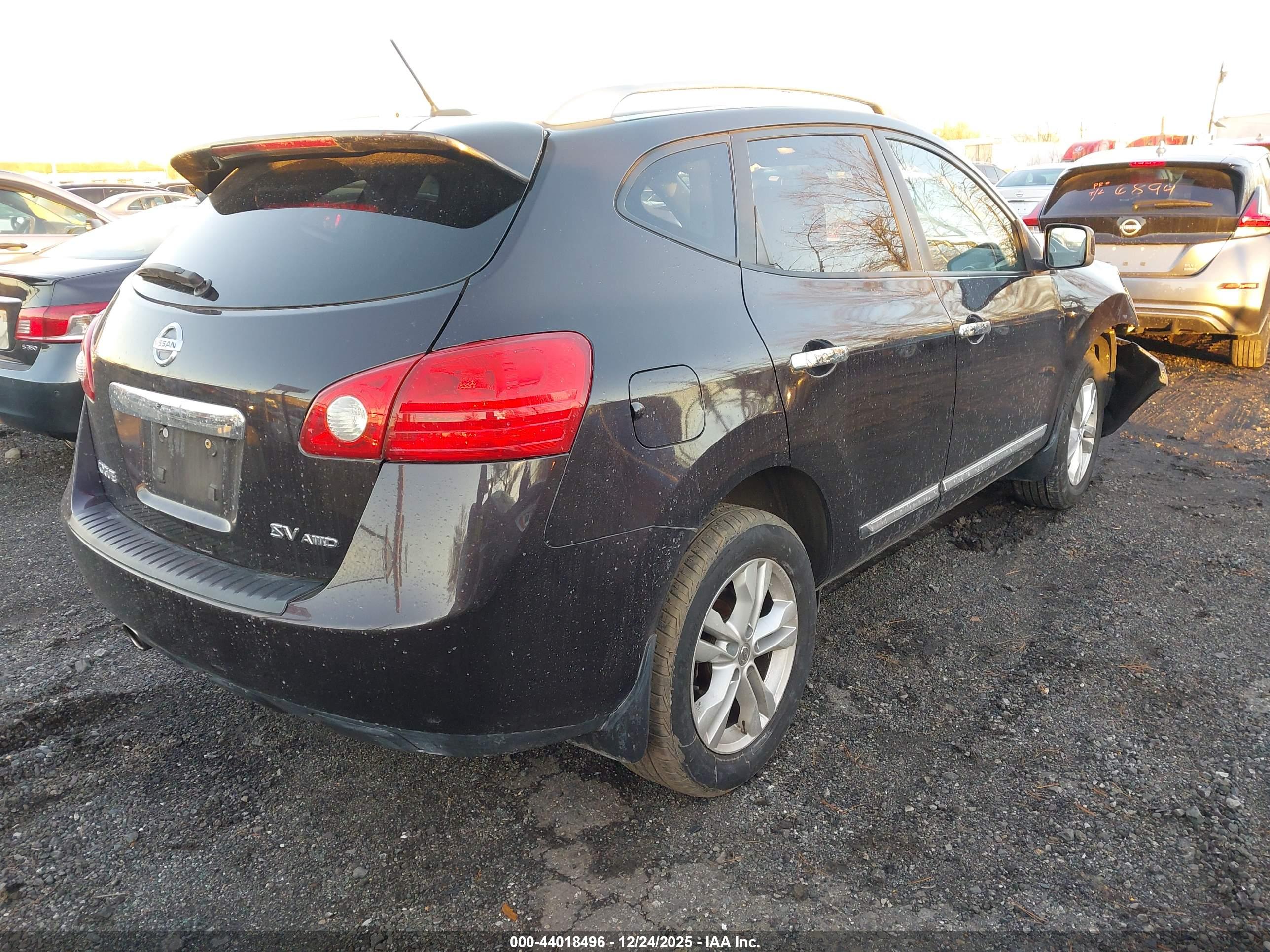 NISSAN ROGUE image 4