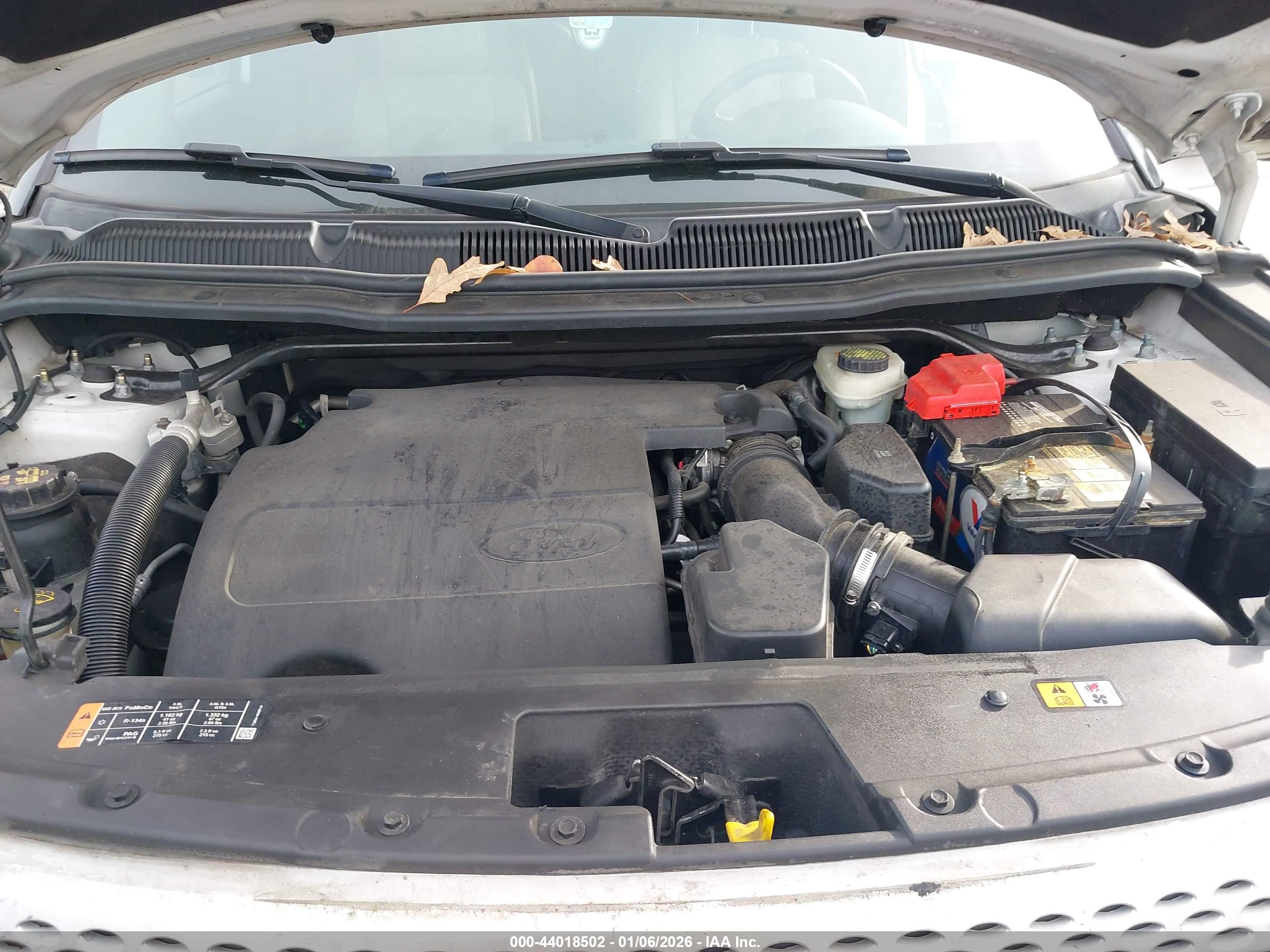FORD EXPLORER image 10