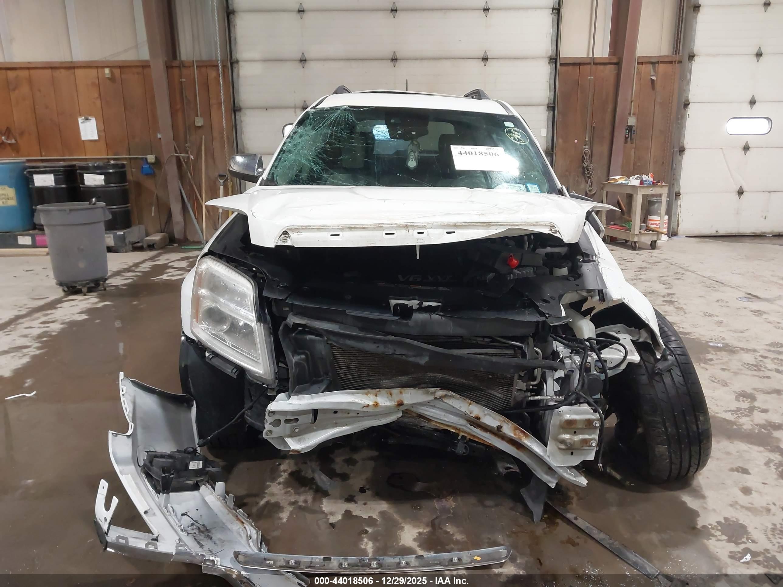 GMC TERRAIN image 6