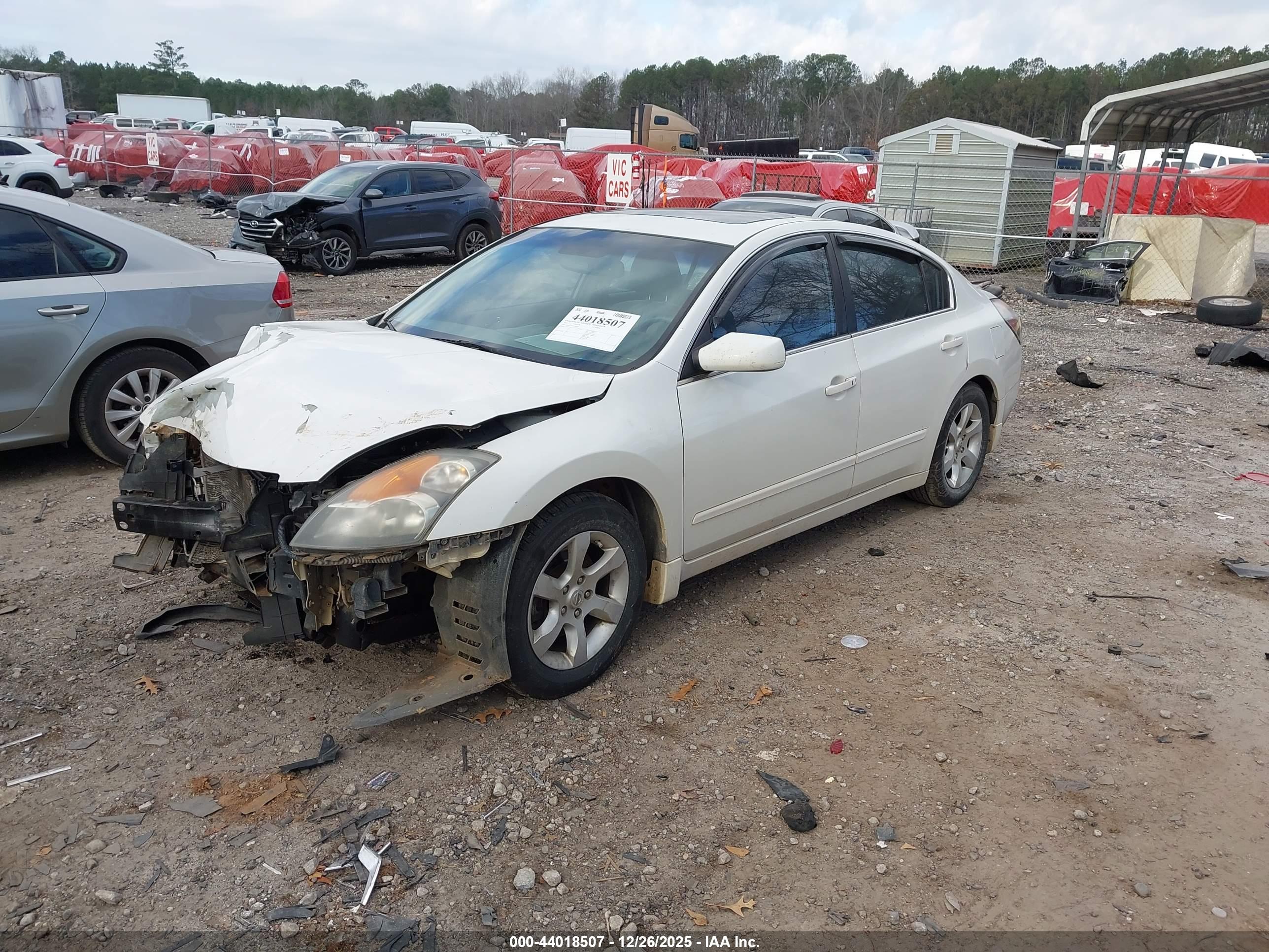 NISSAN ALTIMA image 2