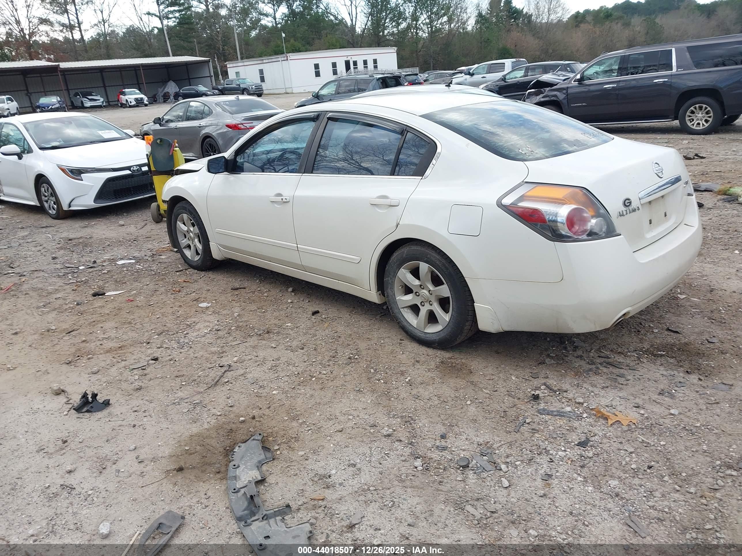 NISSAN ALTIMA image 3
