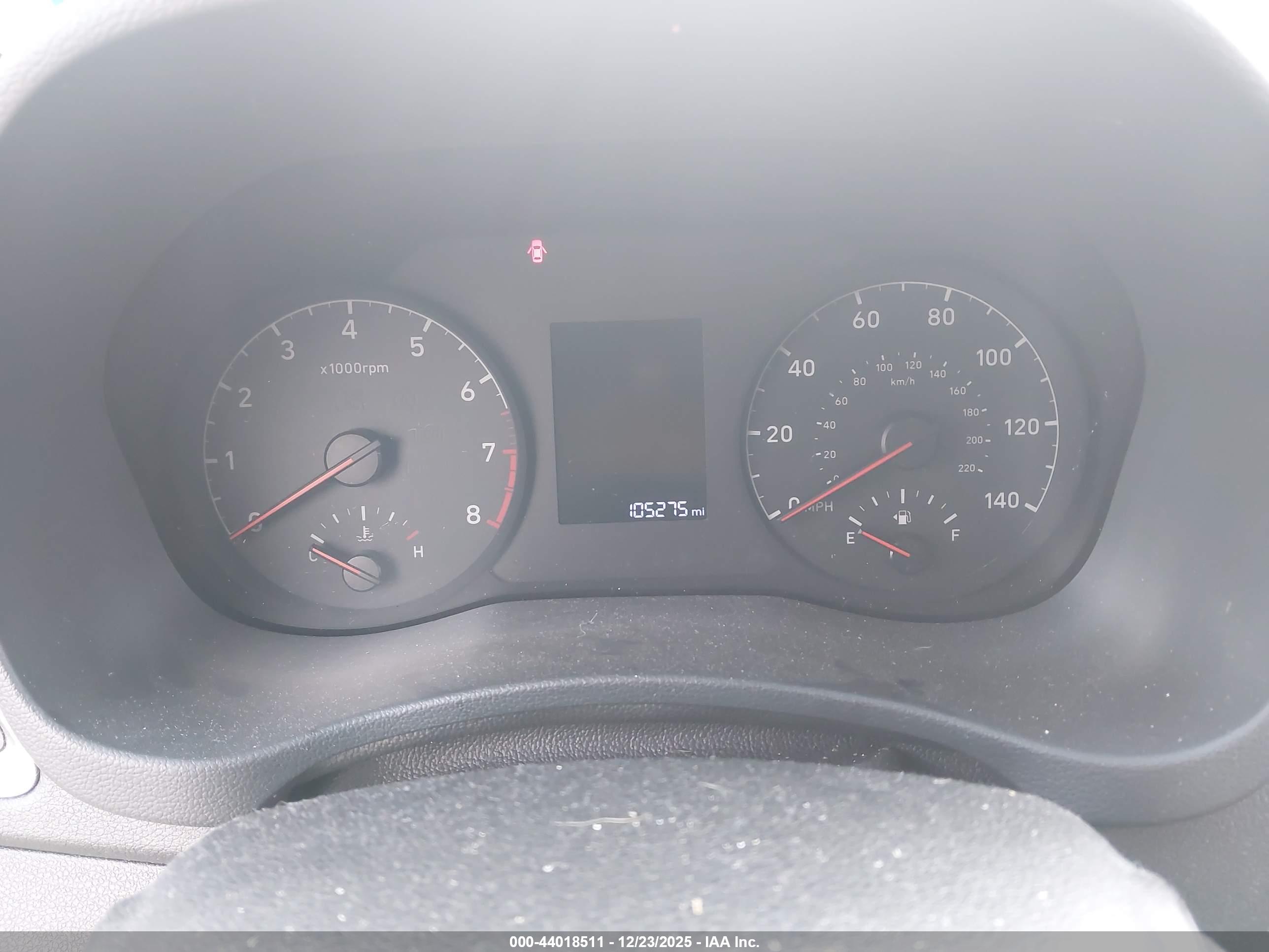 HYUNDAI ACCENT image 7