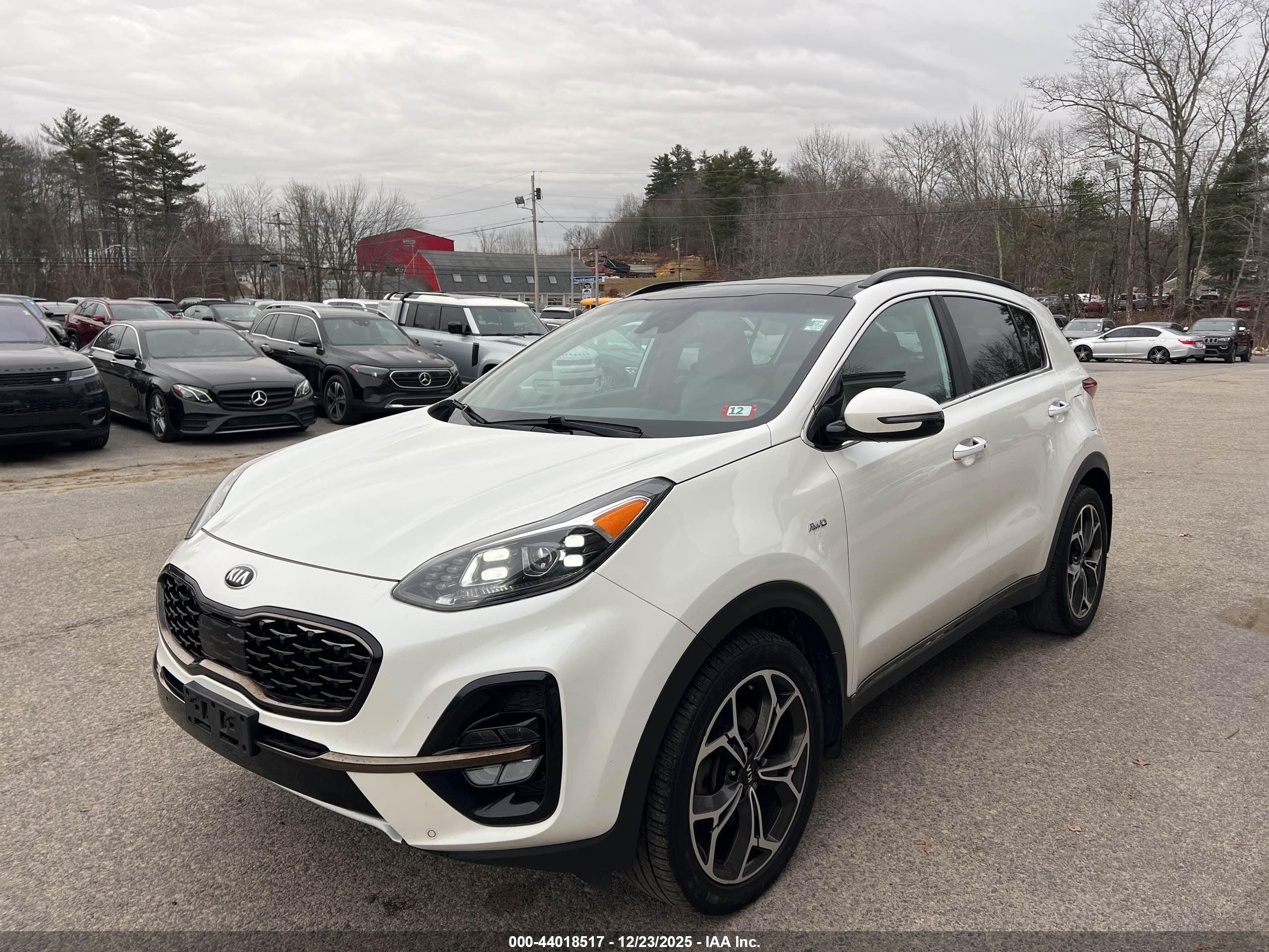 KIA SPORTAGE image 2
