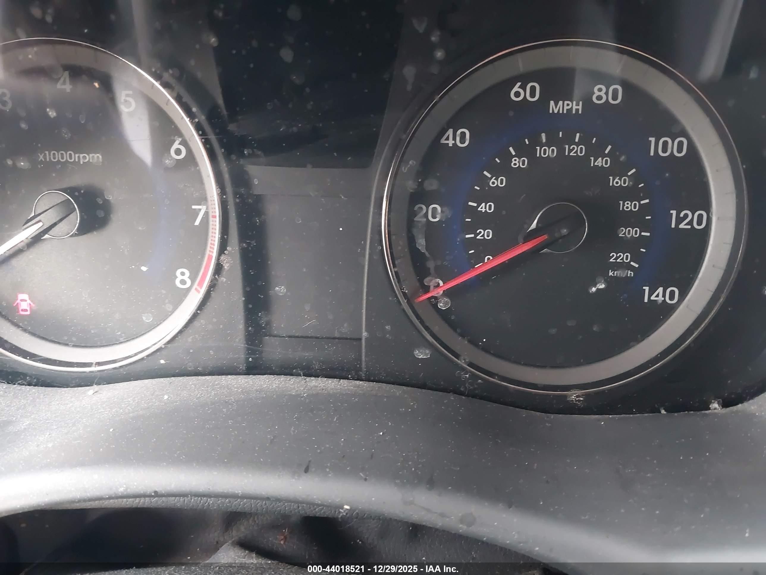 HYUNDAI ACCENT image 7
