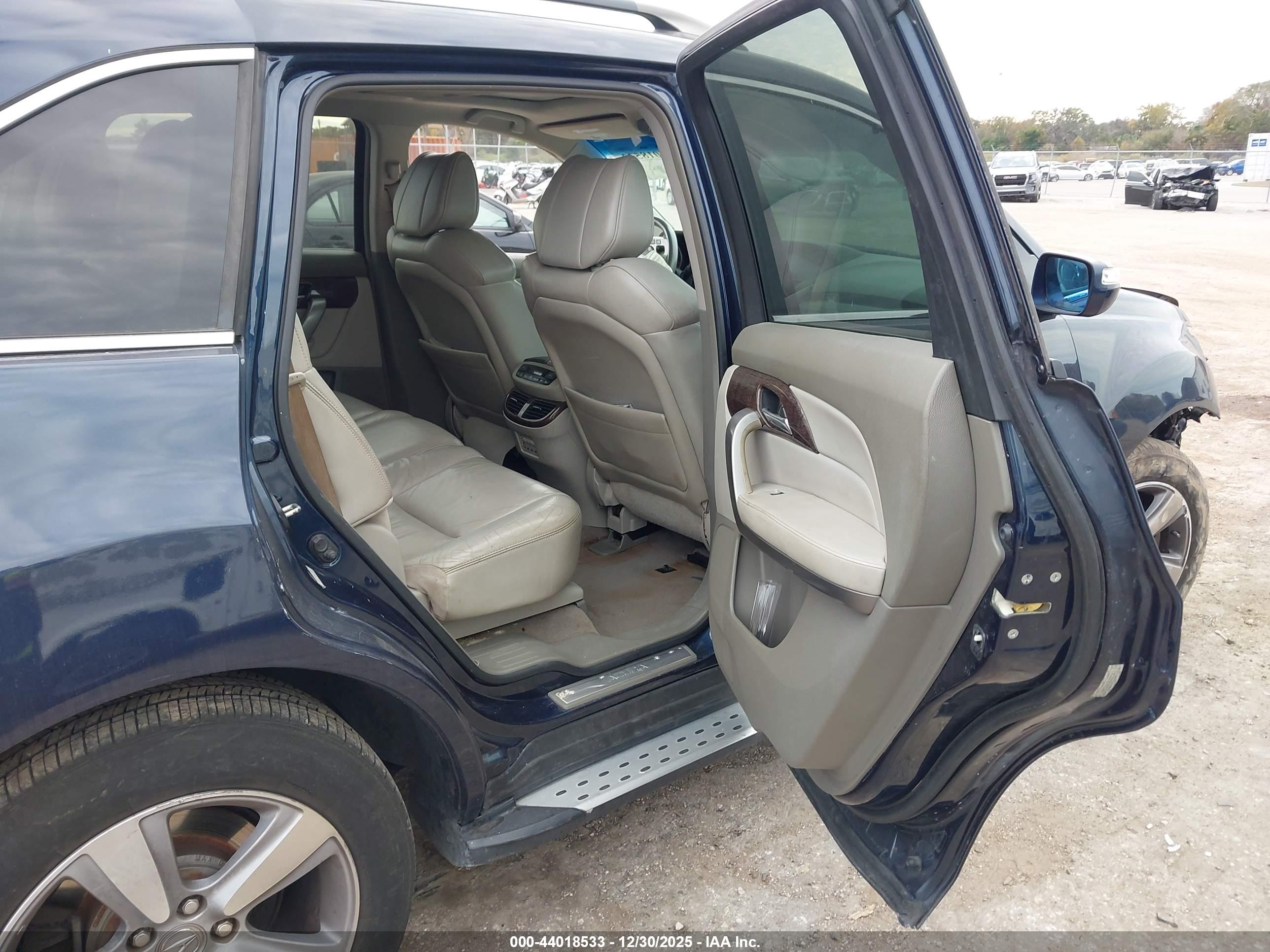 ACURA MDX image 8