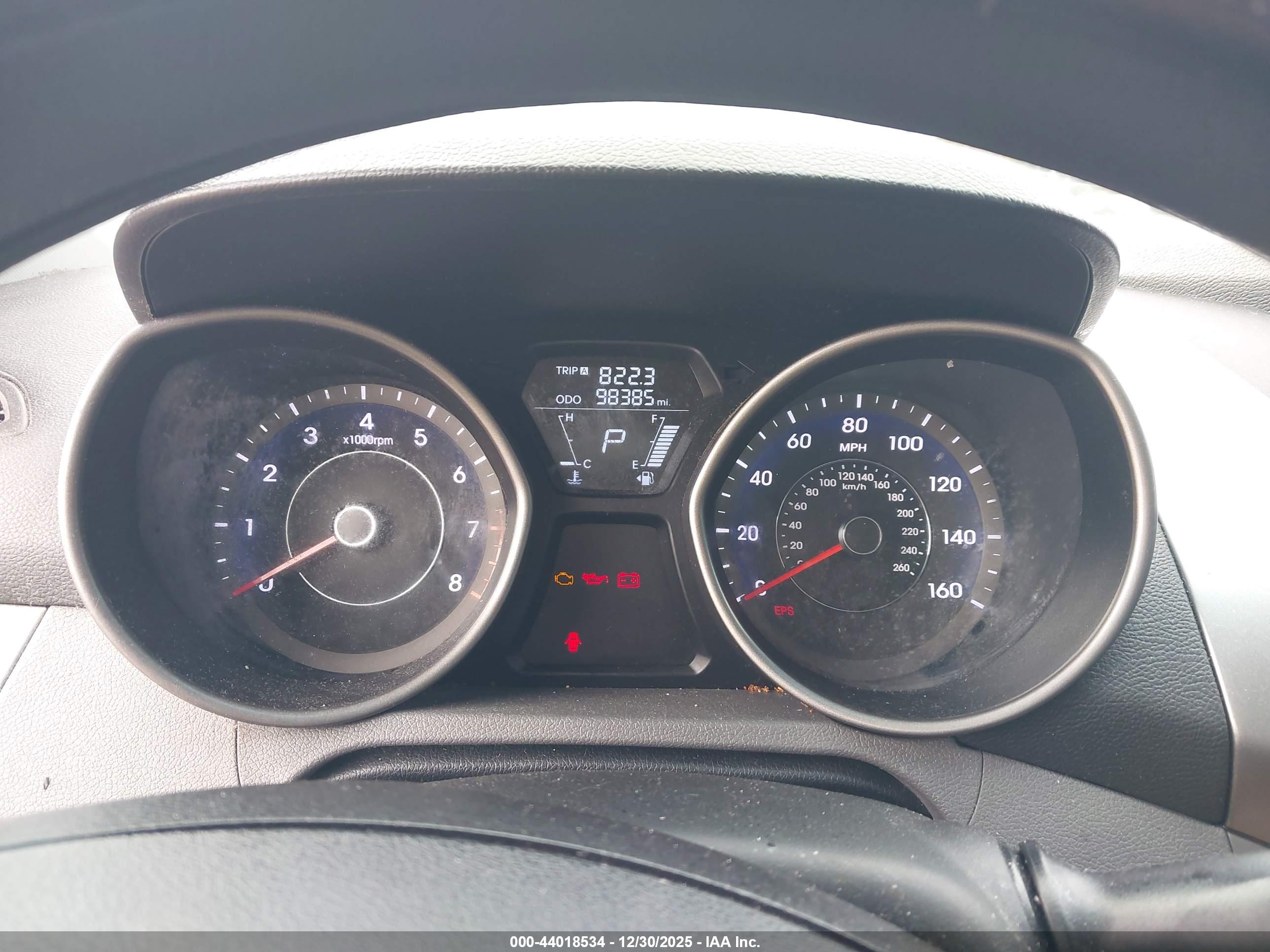 HYUNDAI ELANTRA image 7