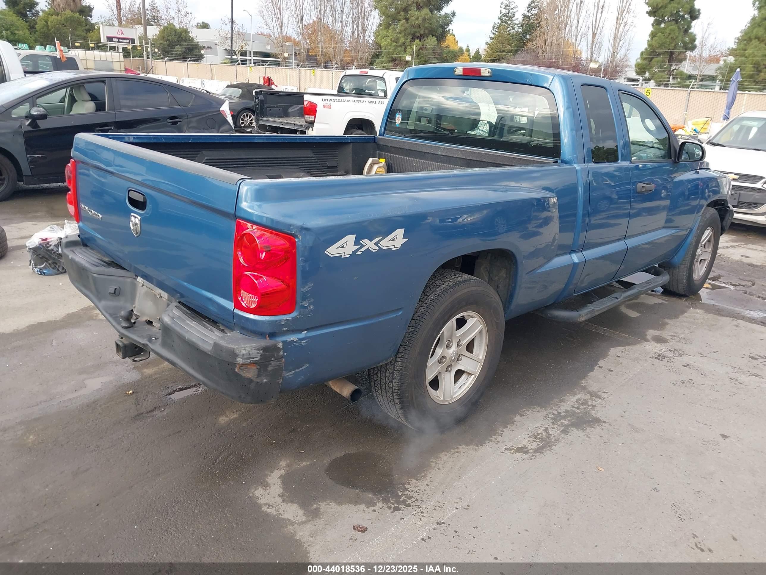 DODGE DAKOTA image 4