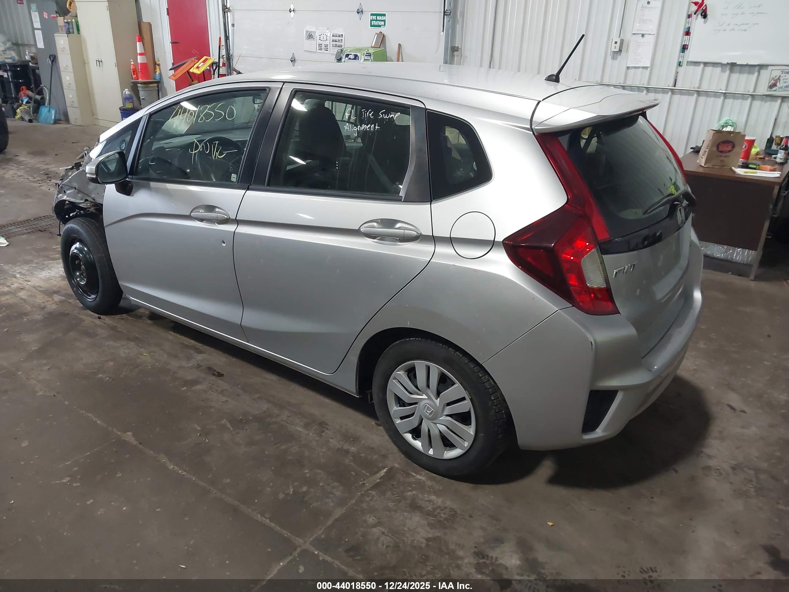 HONDA FIT image 3